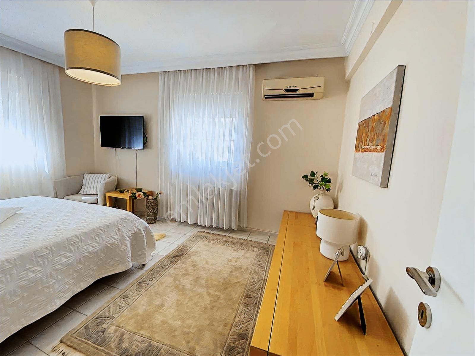 Altıntaş Satılık Villa Havuzlu Site İçerisinde - Görsel 30