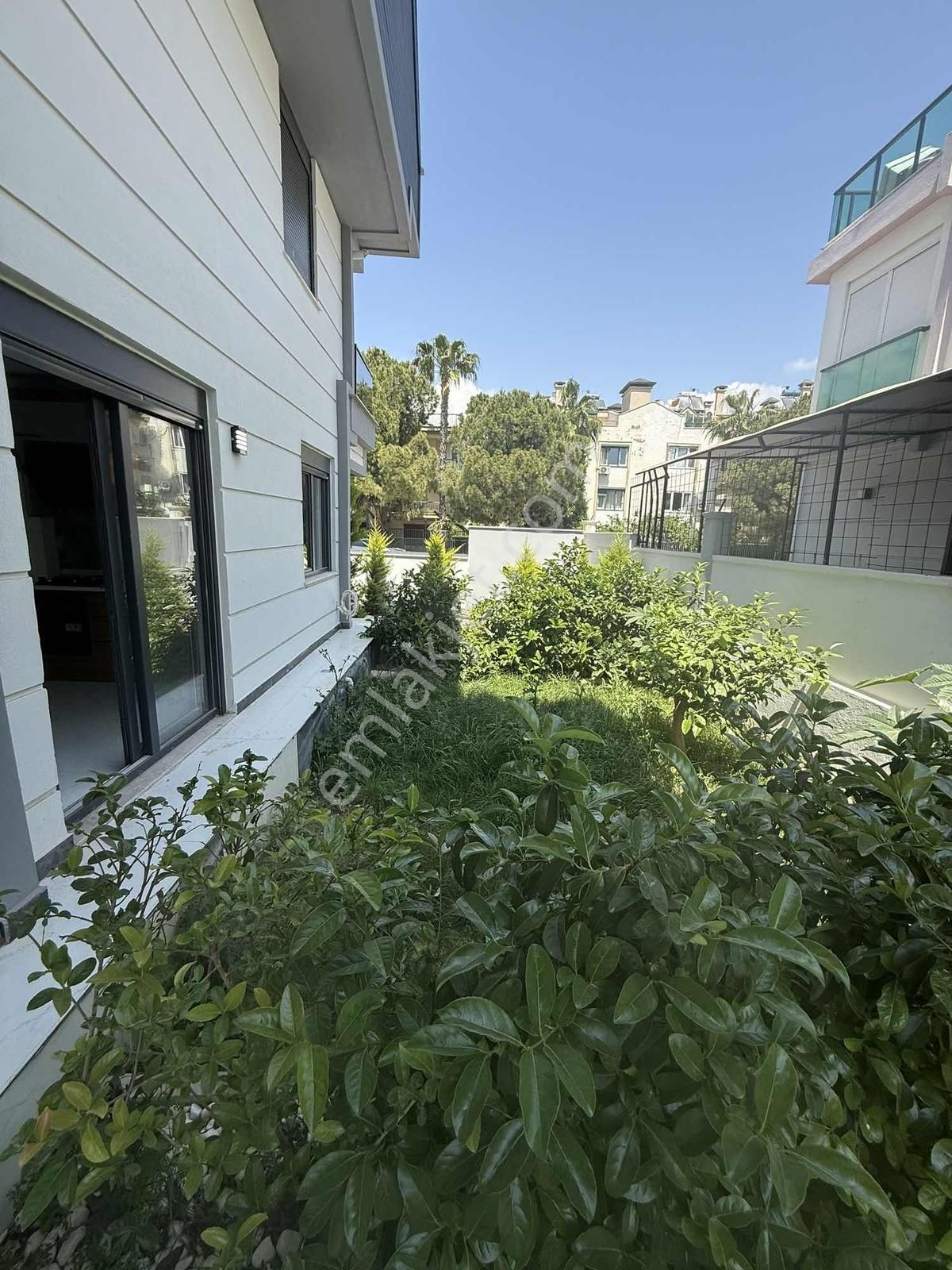 Güzelobada Bahçe Kullanımlı Doğalgazlı Satılık Sıfır 1+1 Daire - Görsel 9