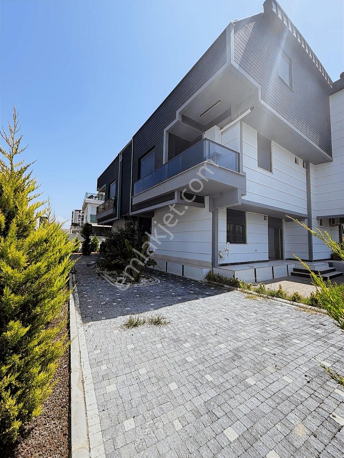 Güzelobada Bahçe Kullanımlı Doğalgazlı Satılık Sıfır 1+1 Daire - Görsel 12