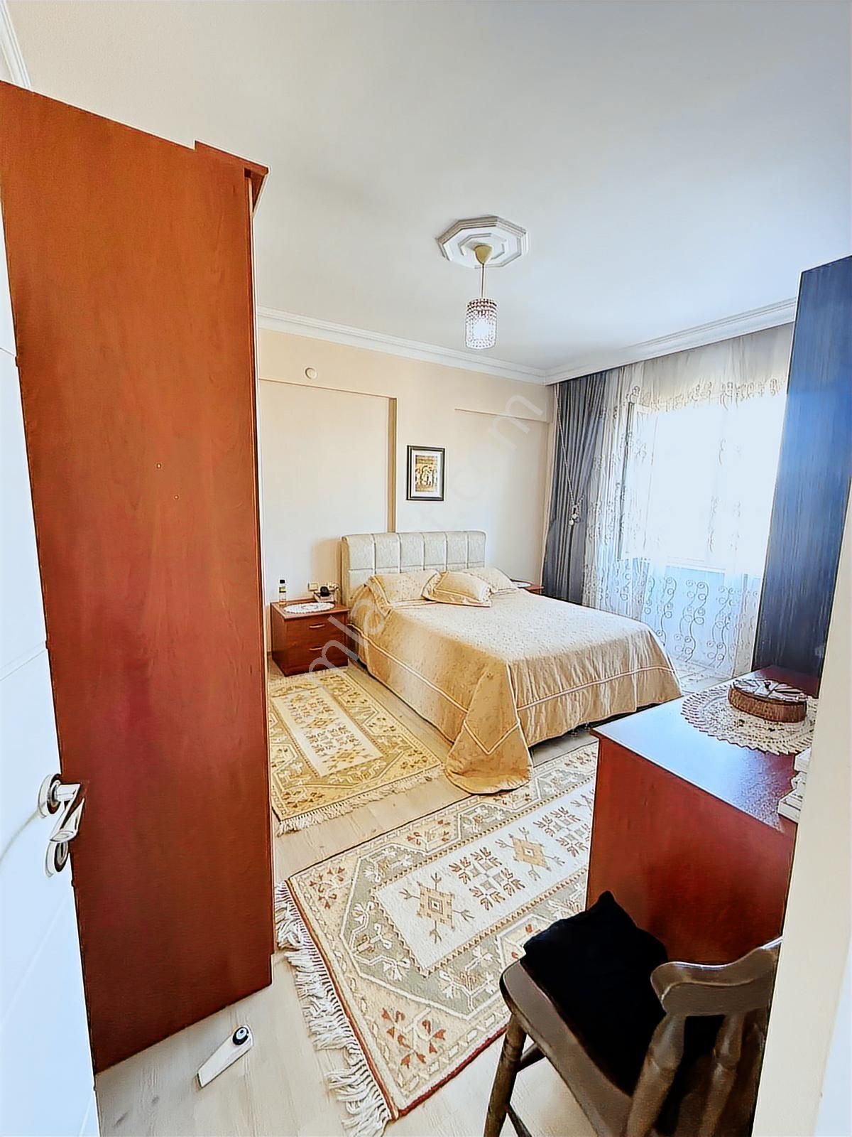 Havuzlu Site İçerisinde 3+1 Ayrı Mutfak Doğalgazlı Daire - Görsel 25