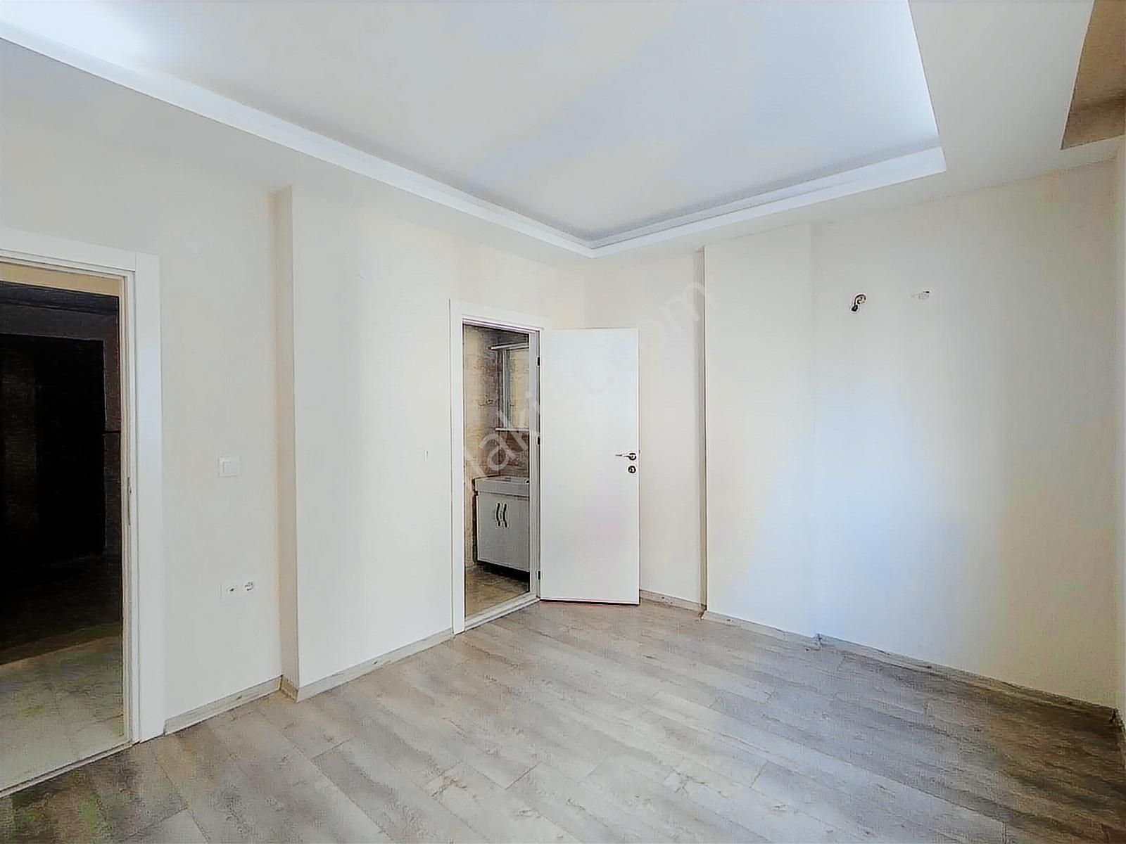 Güzeloba Rauf Denktaş 5 Dk. 2+1 Ayrı Mutfak Site İçerinde Daire - Görsel 6