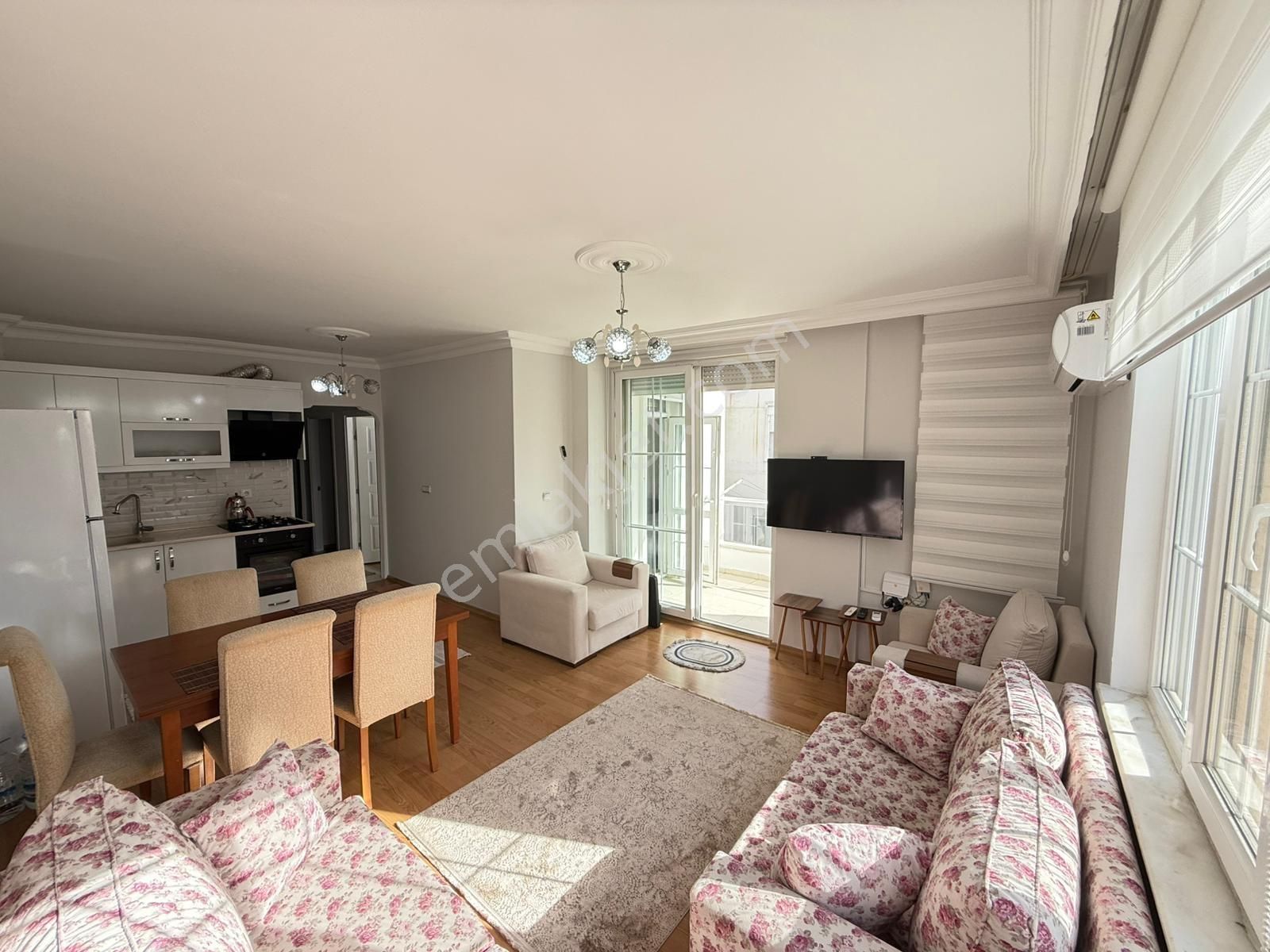 R.denktaş Caddesi Katta 2+1 Temiz Eşyalı Kiralık Daire - Görsel 6