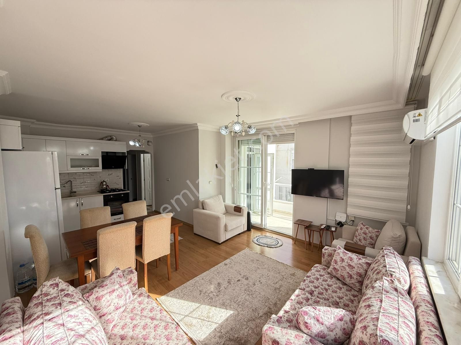 R.denktaş Caddesi Katta 2+1 Temiz Eşyalı Kiralık Daire - Görsel 9