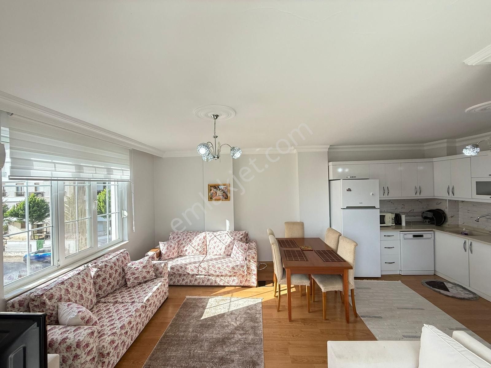 R.denktaş Caddesi Katta 2+1 Temiz Eşyalı Kiralık Daire - Görsel 7