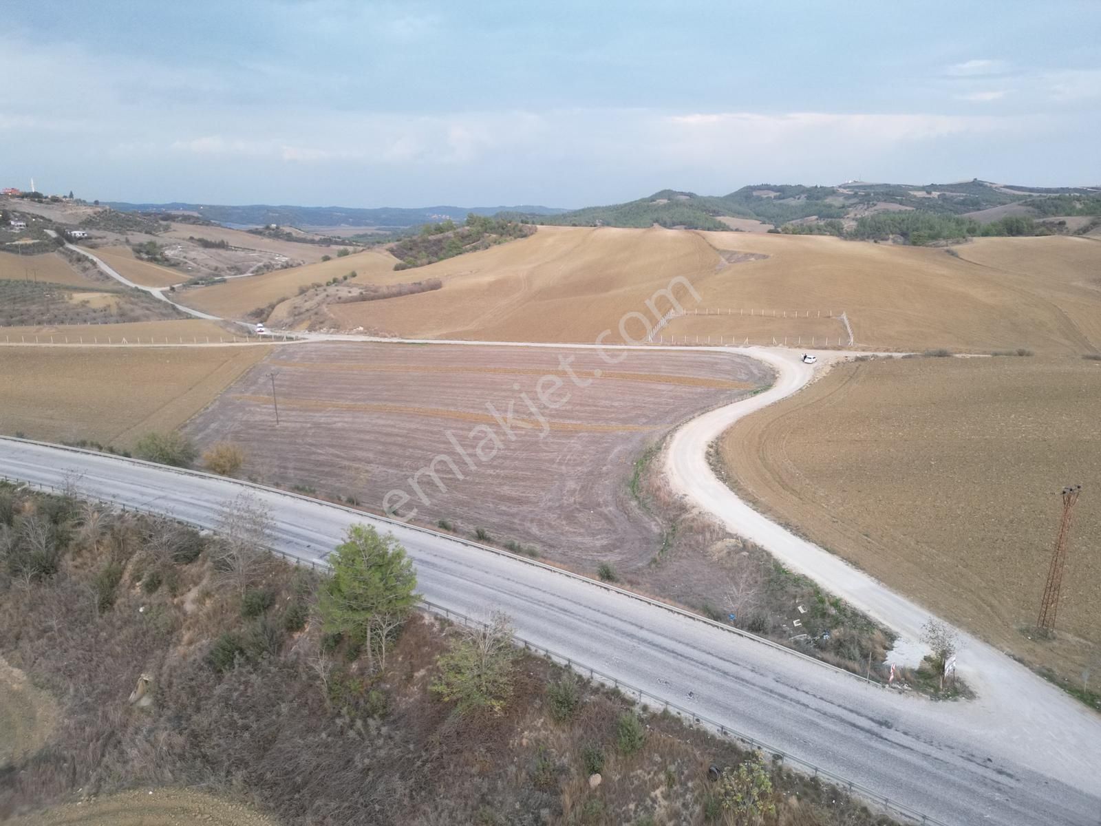 Karahan'da 2727m Anayola Yakın Acil Satılık Yatırım Fırsatı - Görsel 9