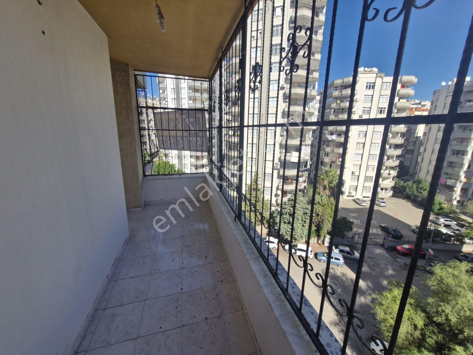 İz'den Kenen Evren'de Geniş Oturumlu Teras Balkonlu Daire - Görsel 18