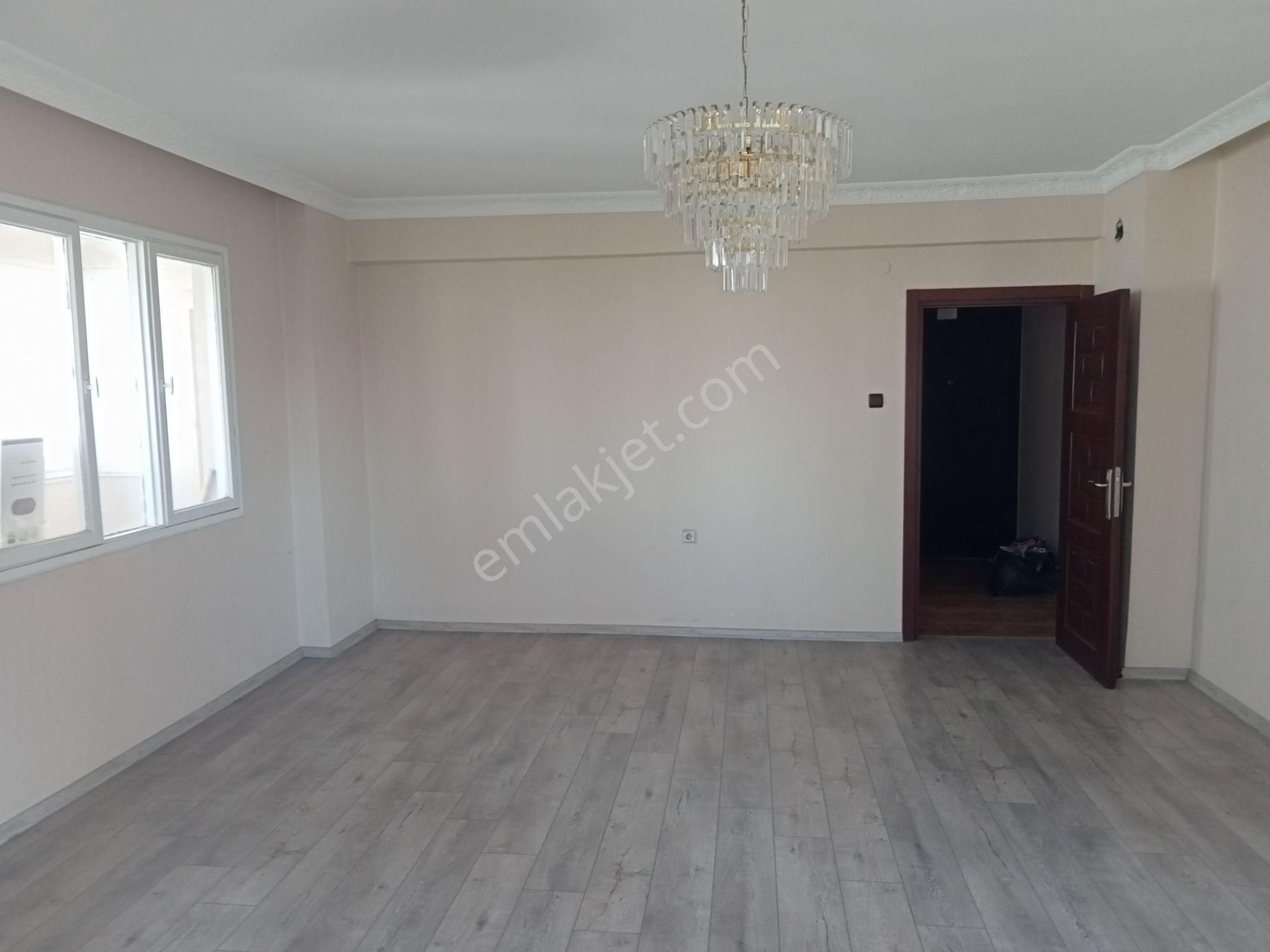 Satılık 3+1 Beyazevler De Odaları Geniş İskanlı Hasarsız Bina Site İçerisin De 4000000tl - Görsel 7