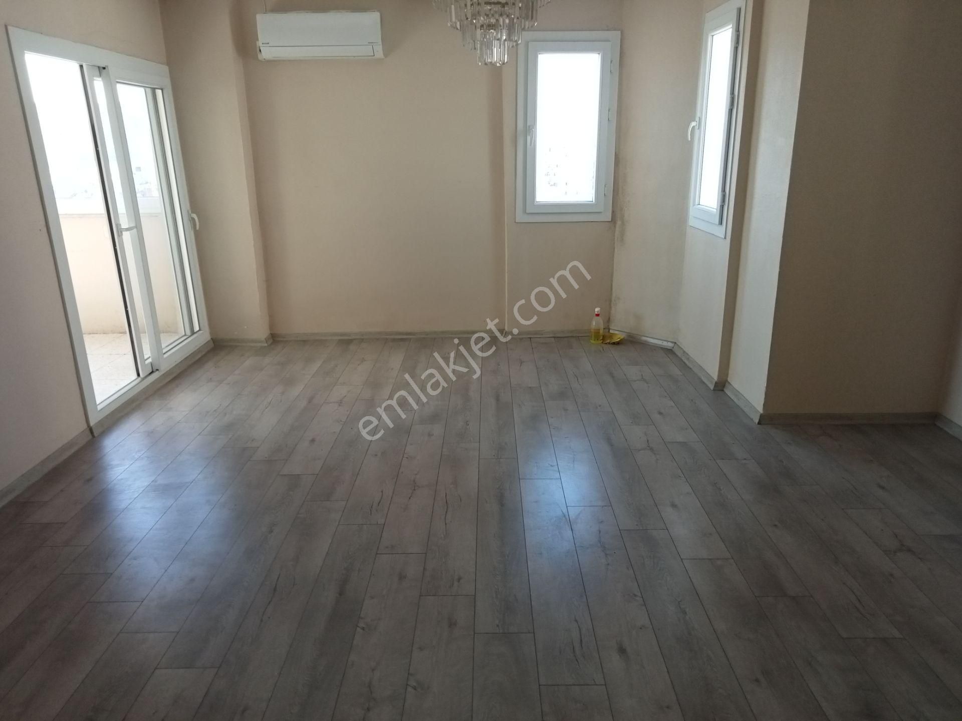 Satılık 3+1 Beyazevler De Odaları Geniş İskanlı Hasarsız Bina Site İçerisin De 4000000tl - Görsel 6