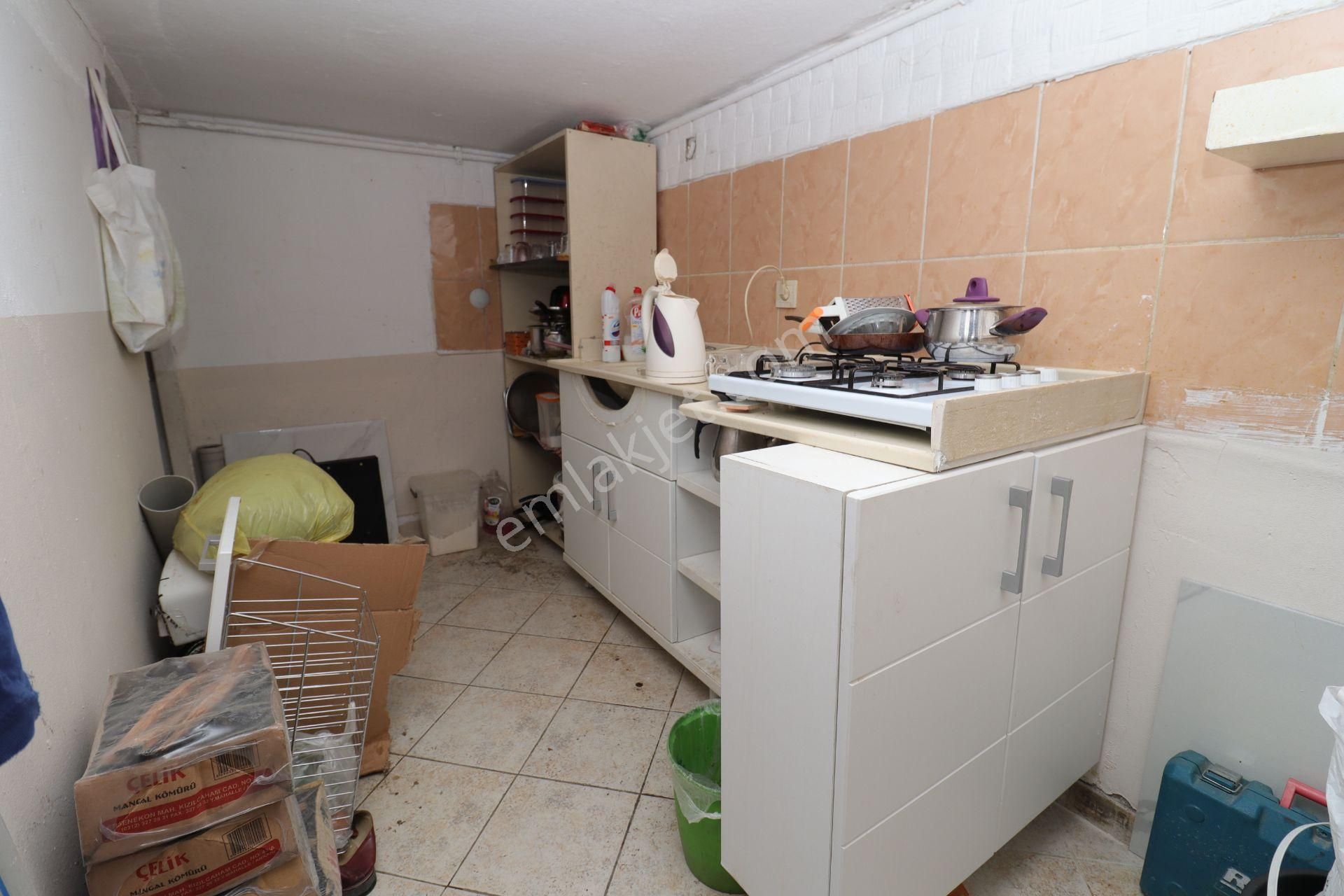 Akif'ten Devren Kiralık Hırdavatçı Dükkanı Cadde Üstünde - Görsel 13