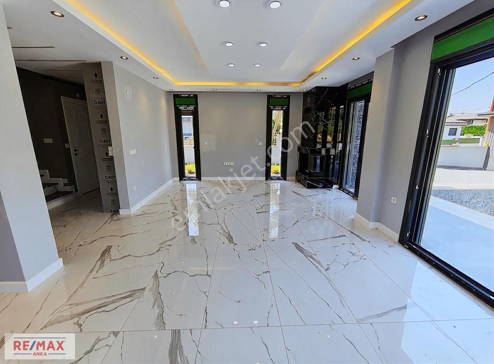 Şile'de Müstakil Arsa İçerisinde Havuzlu 3+1 Satılık Villa - Görsel 8