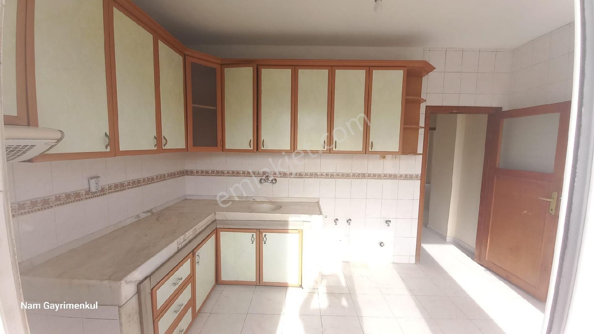 Selçuklar Mahallesi'nde 3+1 Kiralık Daire - Görsel 8