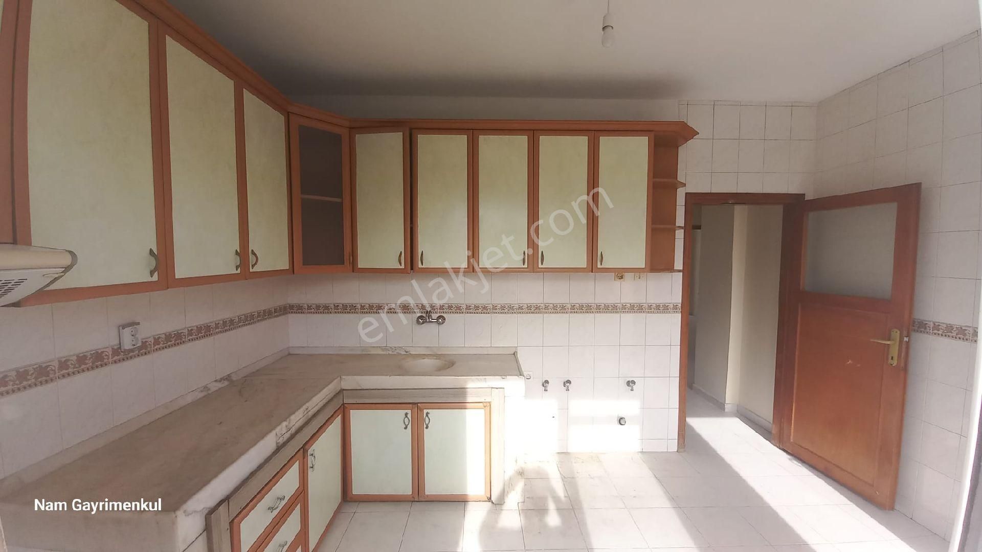 Selçuklar Mahallesi'nde 3+1 Kiralık Daire - Görsel 6