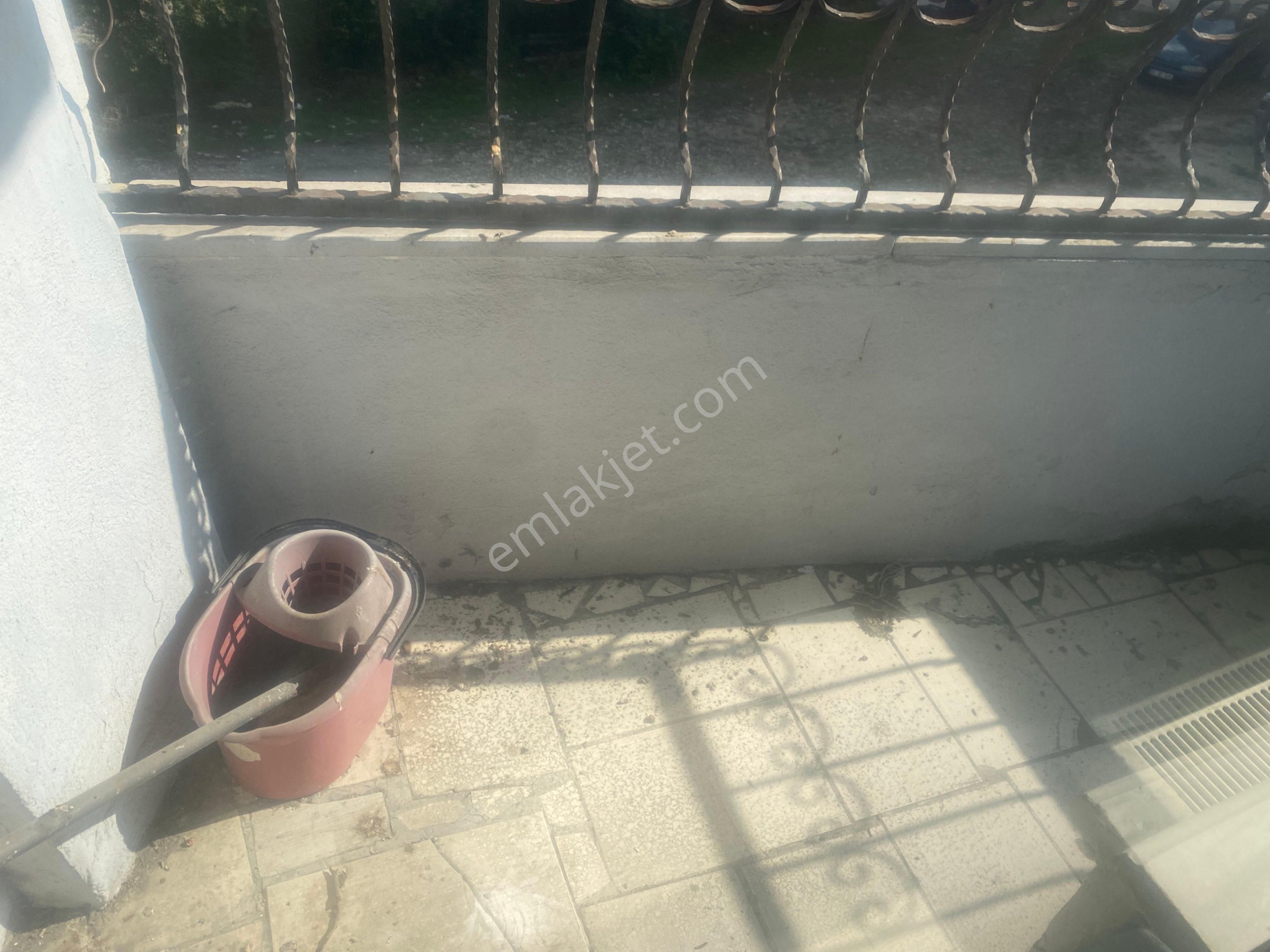 Uğur Emlaktan Bağlık Mah 3+1 3. Kat Yatırımlık Daire - Görsel 14