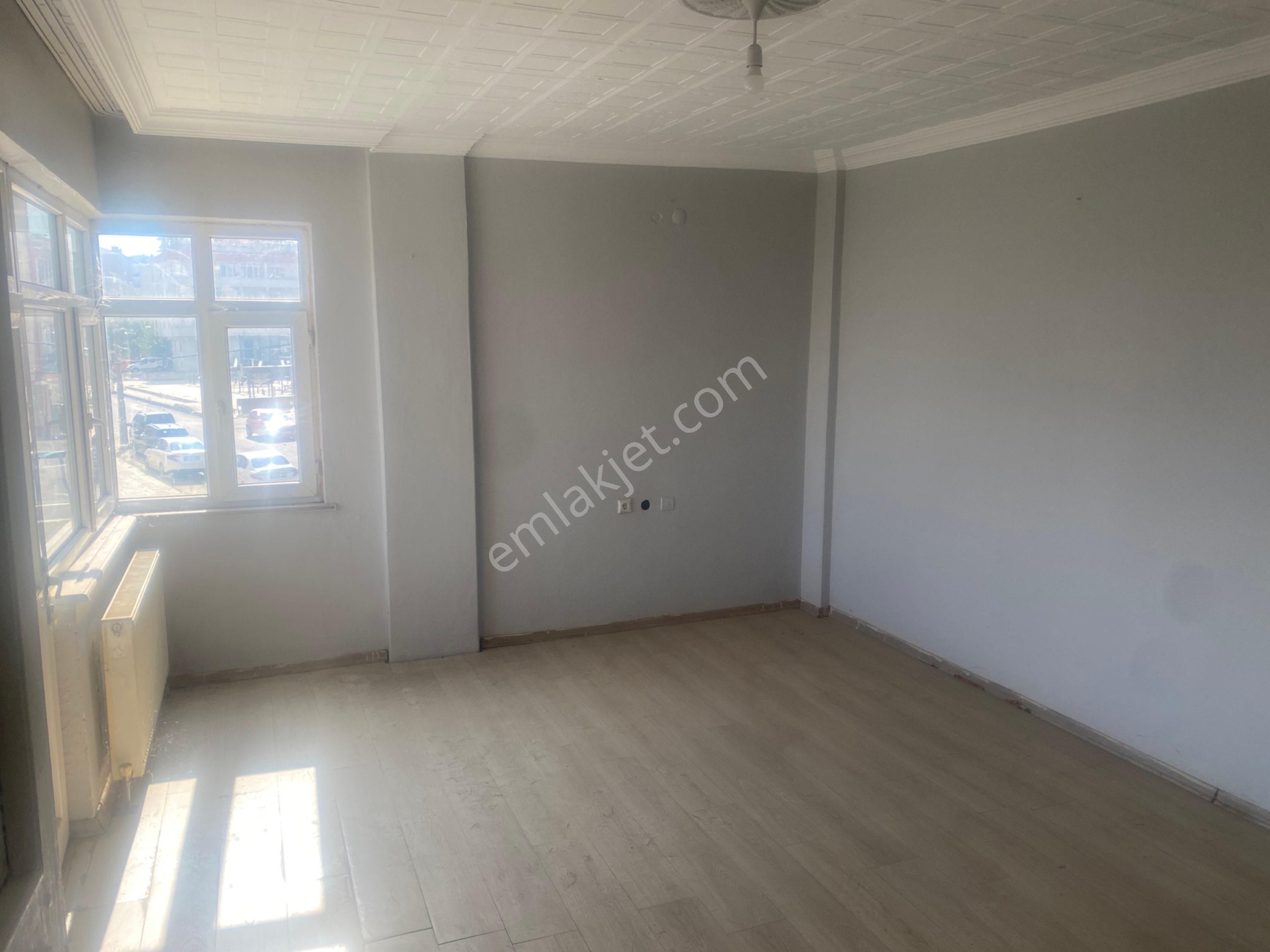 Uğur Emlaktan Bağlık Mah 3+1 3. Kat Yatırımlık Daire - Görsel 12