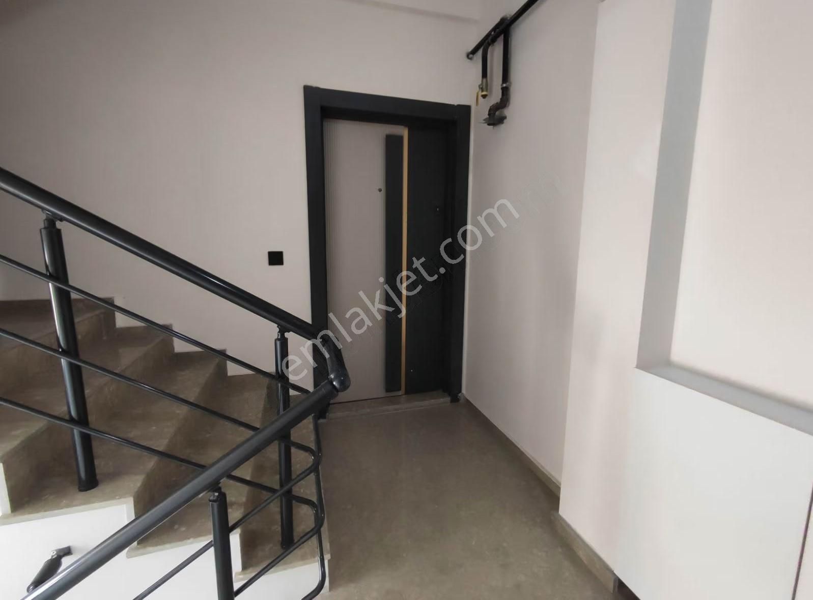 Çiftlikköy Sahilde Caddeye Cephe Sıfır 4+1 Dubleks Daire - Görsel 22