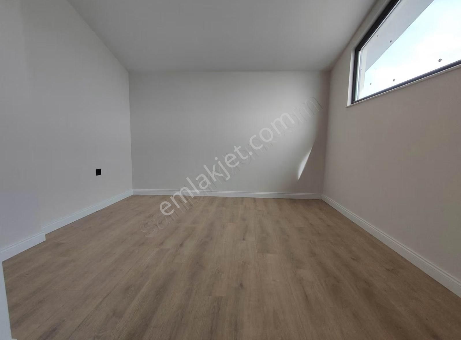 Çiftlikköy Sahilde Caddeye Cephe Sıfır 4+1 Dubleks Daire - Görsel 5