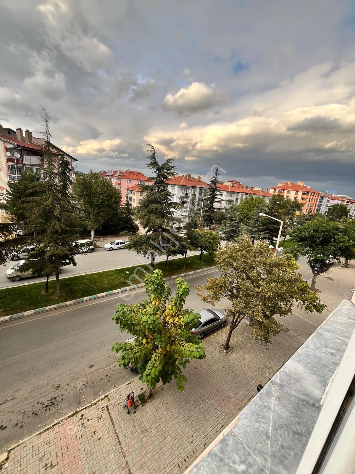 Nasreddin Emlaktan İstasyon Caddesi Üzeri Satılık Asansörlü Daire - Görsel 17