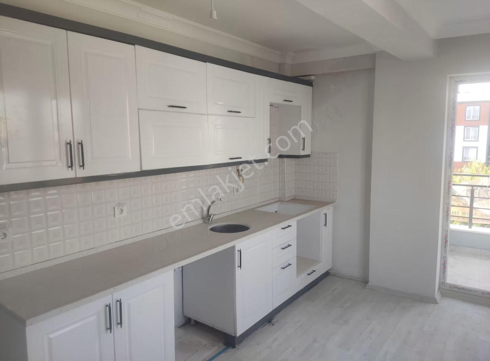 Reşat Bey Mahallesi Erzumlar Derneğine Yakin Konumda - Görsel 13