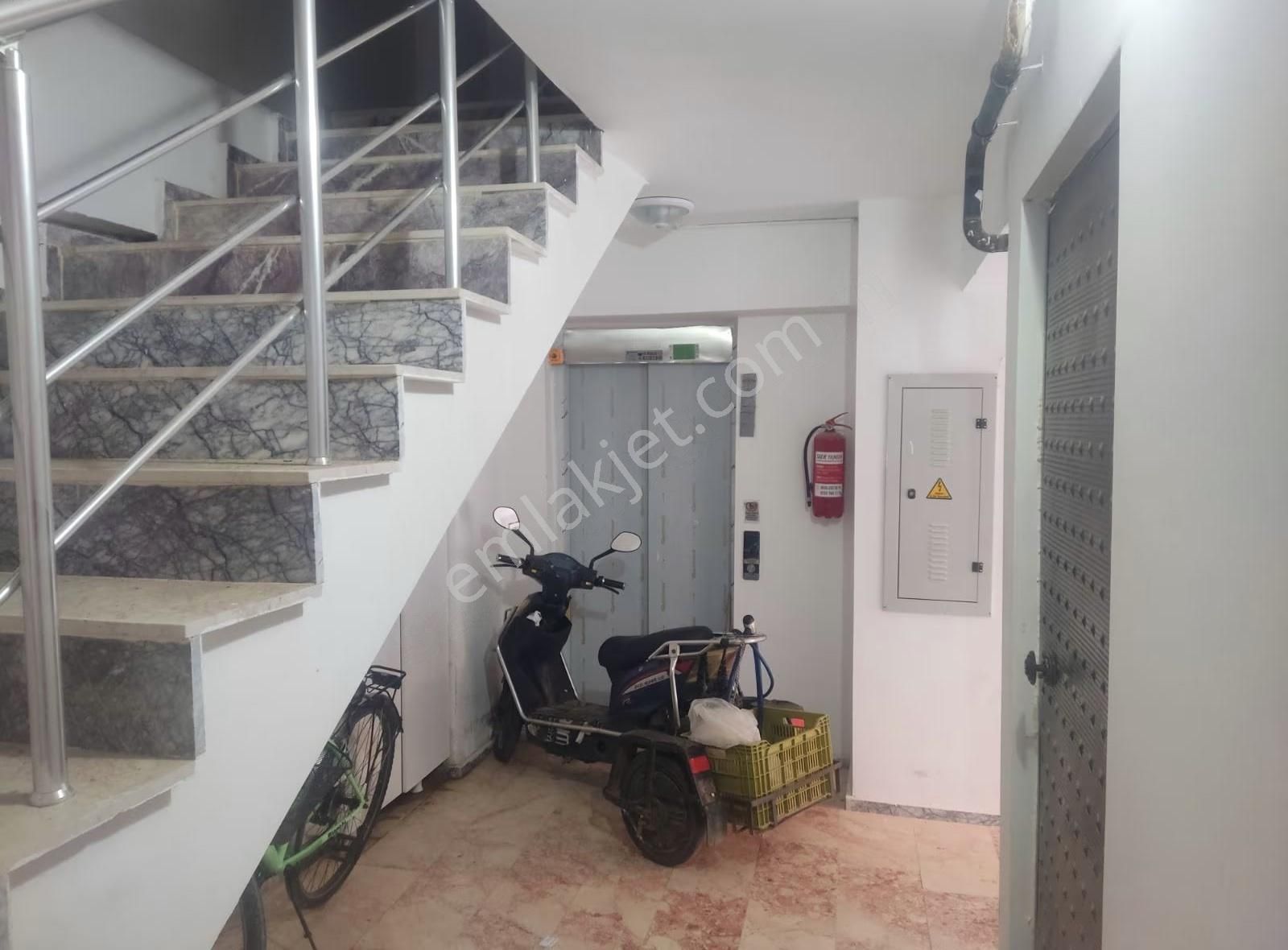 Reşat Bey Mahallesi Erzumlar Derneğine Yakin Konumda - Görsel 8