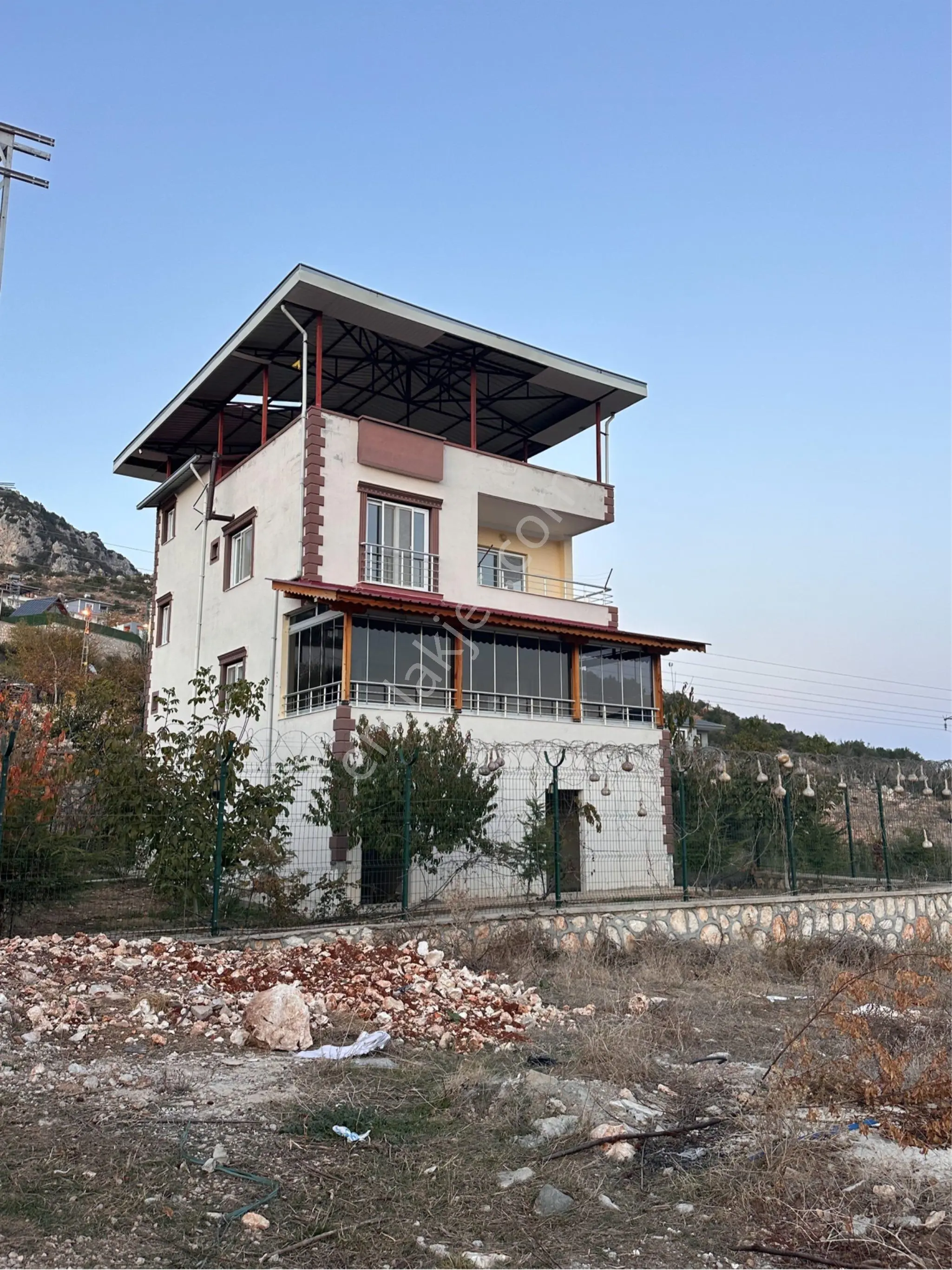 Cumapınarı Mevkin De Satılık Villa
