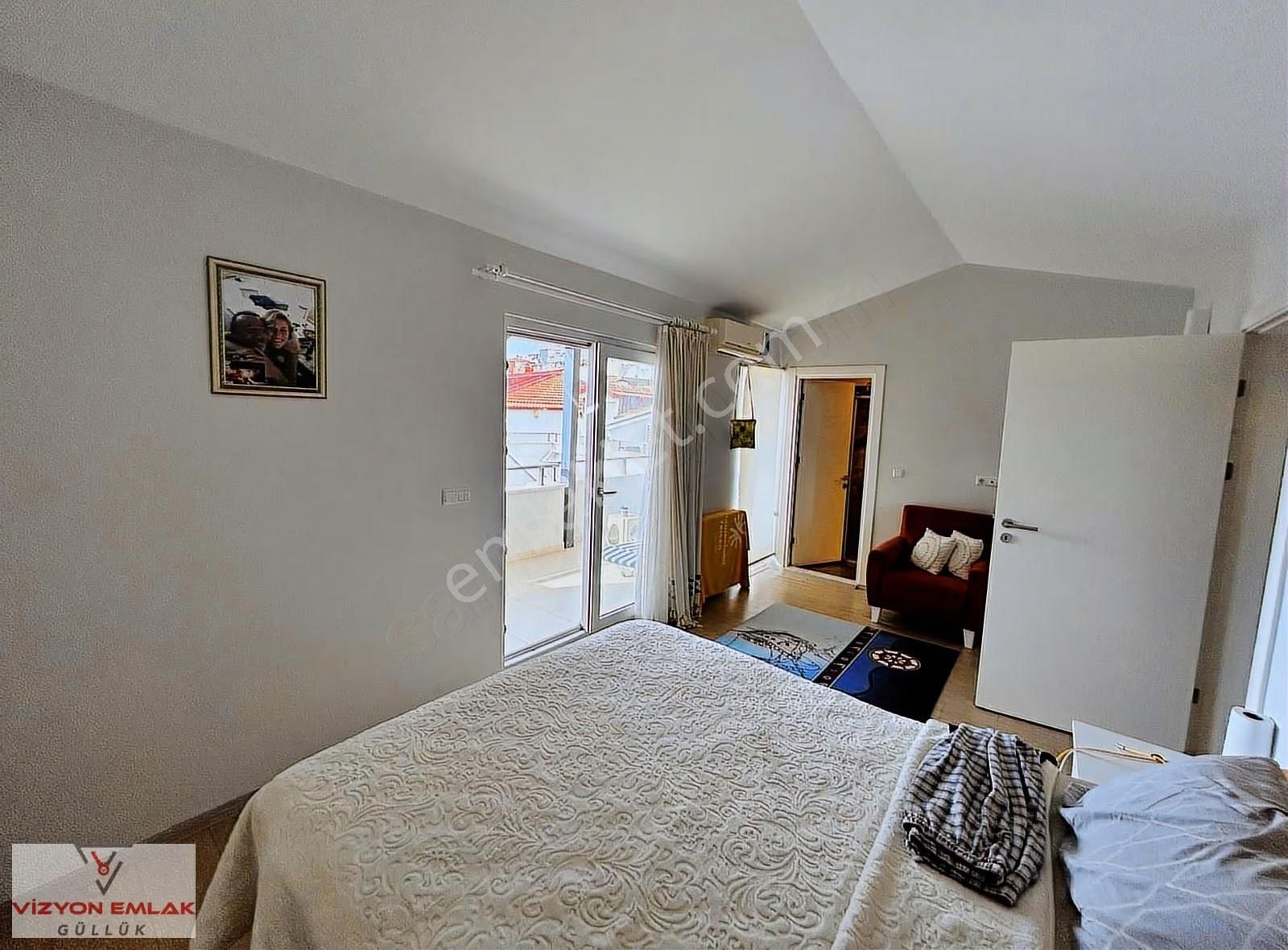 Muğla Güllük Neka Sitesinde Denize 50 Metre Mesafede 5+1 Daire - Görsel 11