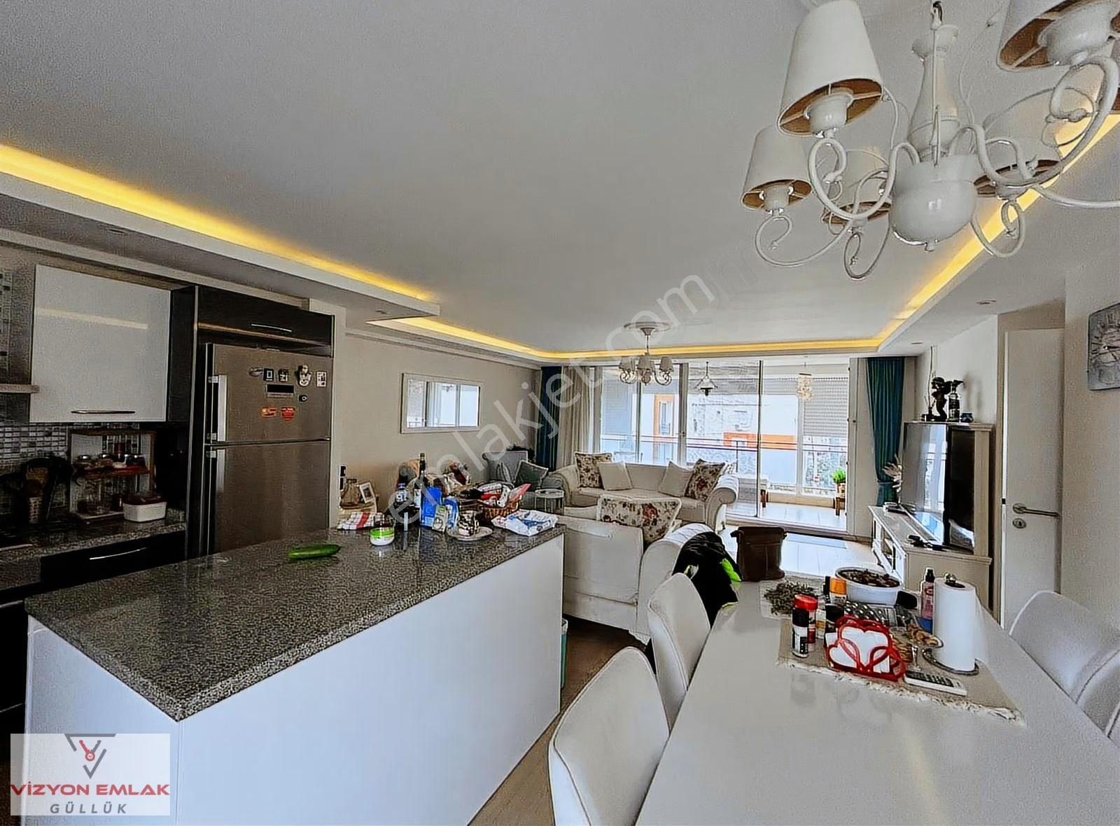 Muğla Güllük Neka Sitesinde Denize 50 Metre Mesafede 5+1 Daire - Görsel 25