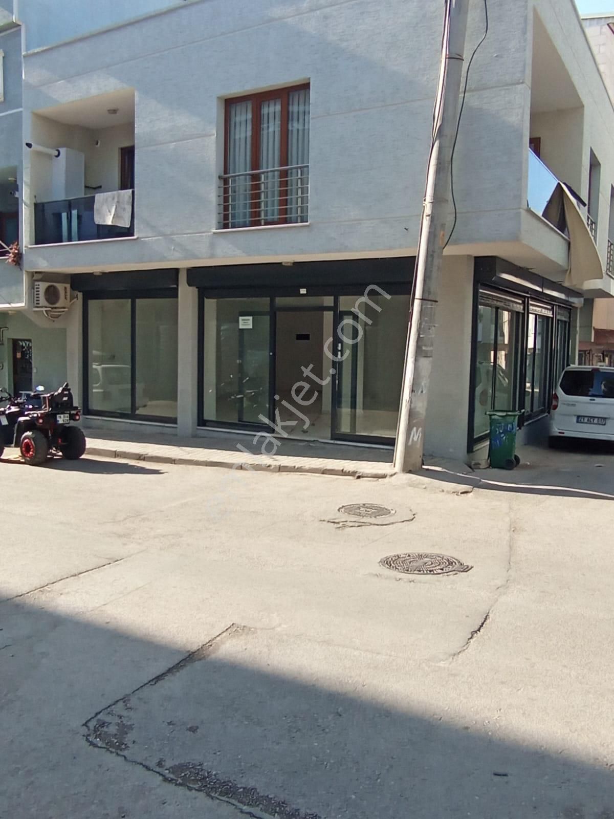 My Ekipten Osmangazi Emekte Cadde Üzeri Kiralık Dükkan - Görsel 3