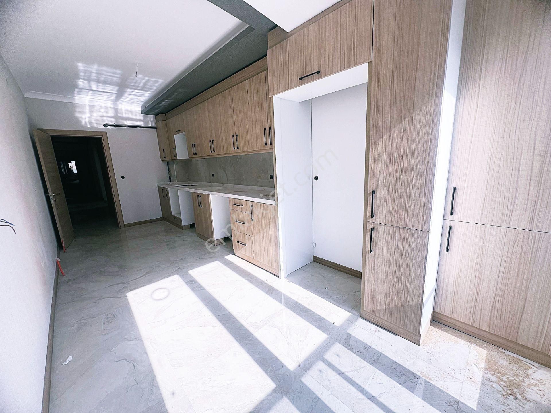 Cihandan Güventepe Kalaballı Güventepe Cadde Yakını Satlık 3+1 - Görsel 5