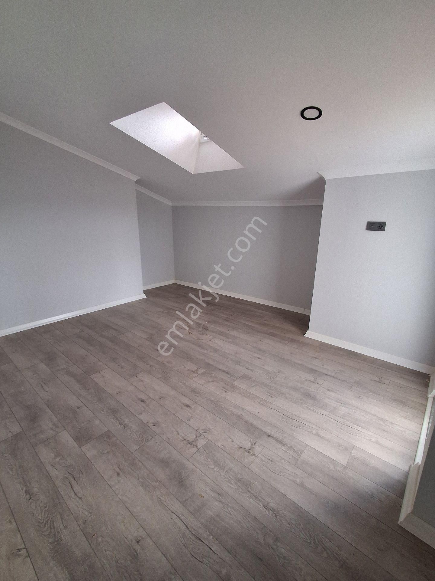 Ilıca'da Merkezi Konumda 4+1 Dubleks - Görsel 10