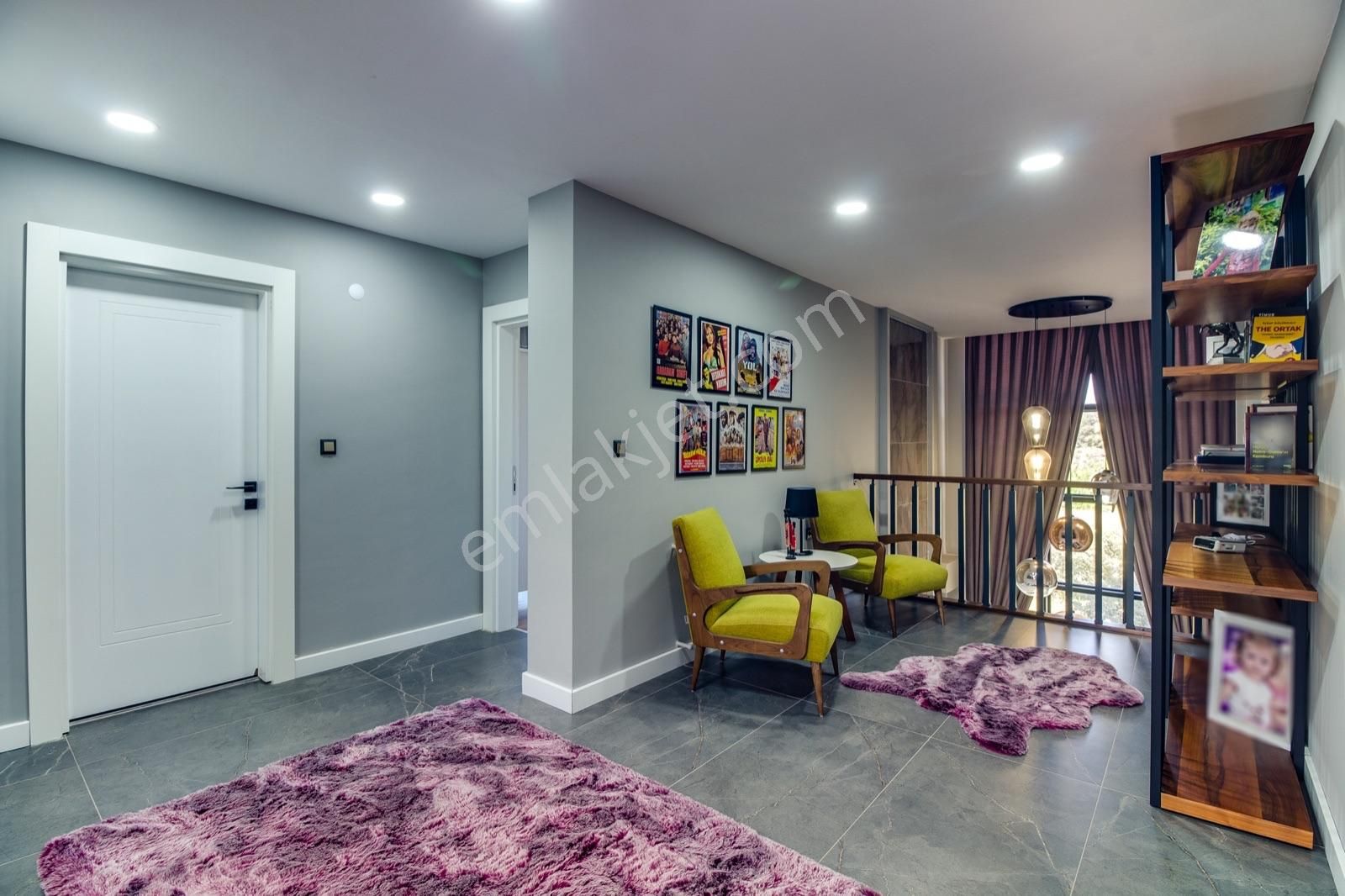 Yeşilbayır'da Özel Tasarım Geniş Ve Modern 6+1 Tripleks Villa - Görsel 22