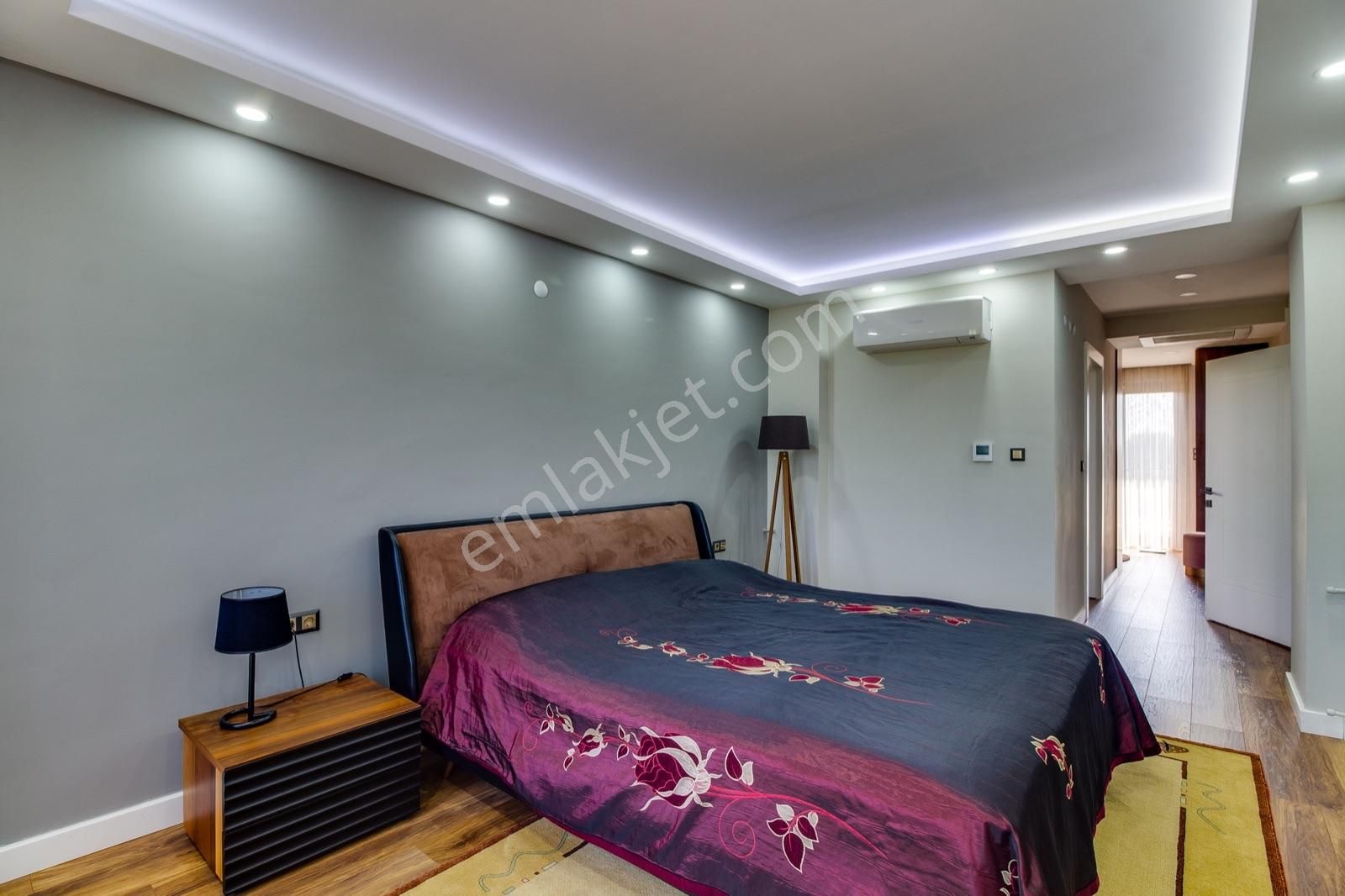 Yeşilbayır'da Özel Tasarım Geniş Ve Modern 6+1 Tripleks Villa - Görsel 28