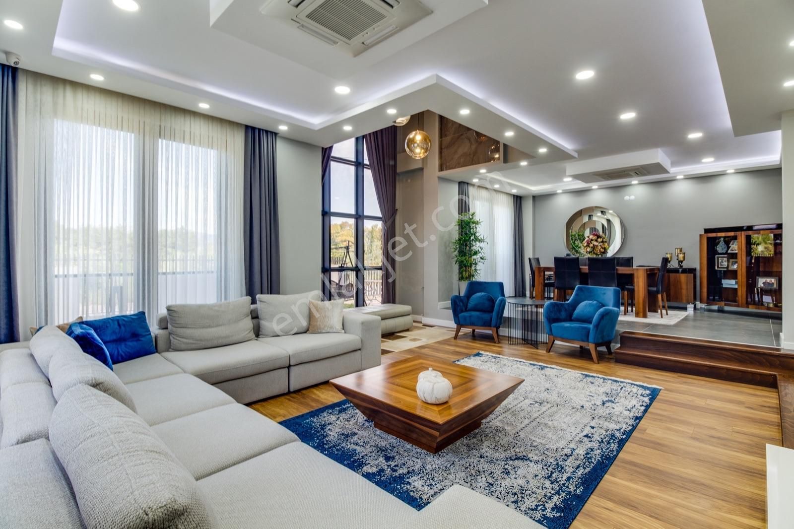 Yeşilbayır'da Özel Tasarım Geniş Ve Modern 6+1 Tripleks Villa - Görsel 10