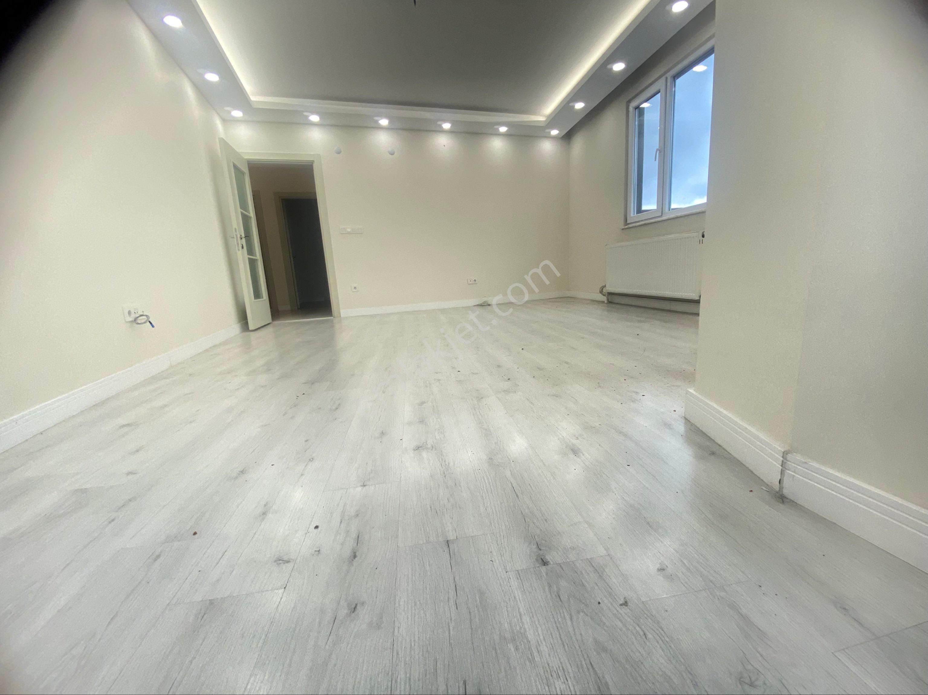 Merve Mahallesinde 2+1 Ara Kat Satılık Daire - Görsel 3