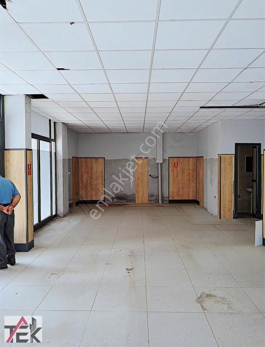 Ümit Mahallesinde 195m2 Net Çok Amaçlı Köşe Dükkan Kiralık - Görsel 12