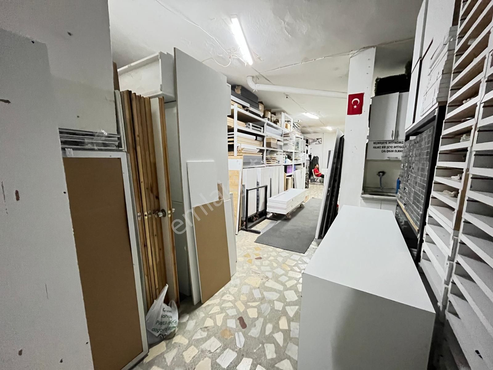 Yusuf Emlaktan Satılık Dükkan Kartaltepede - Görsel 7
