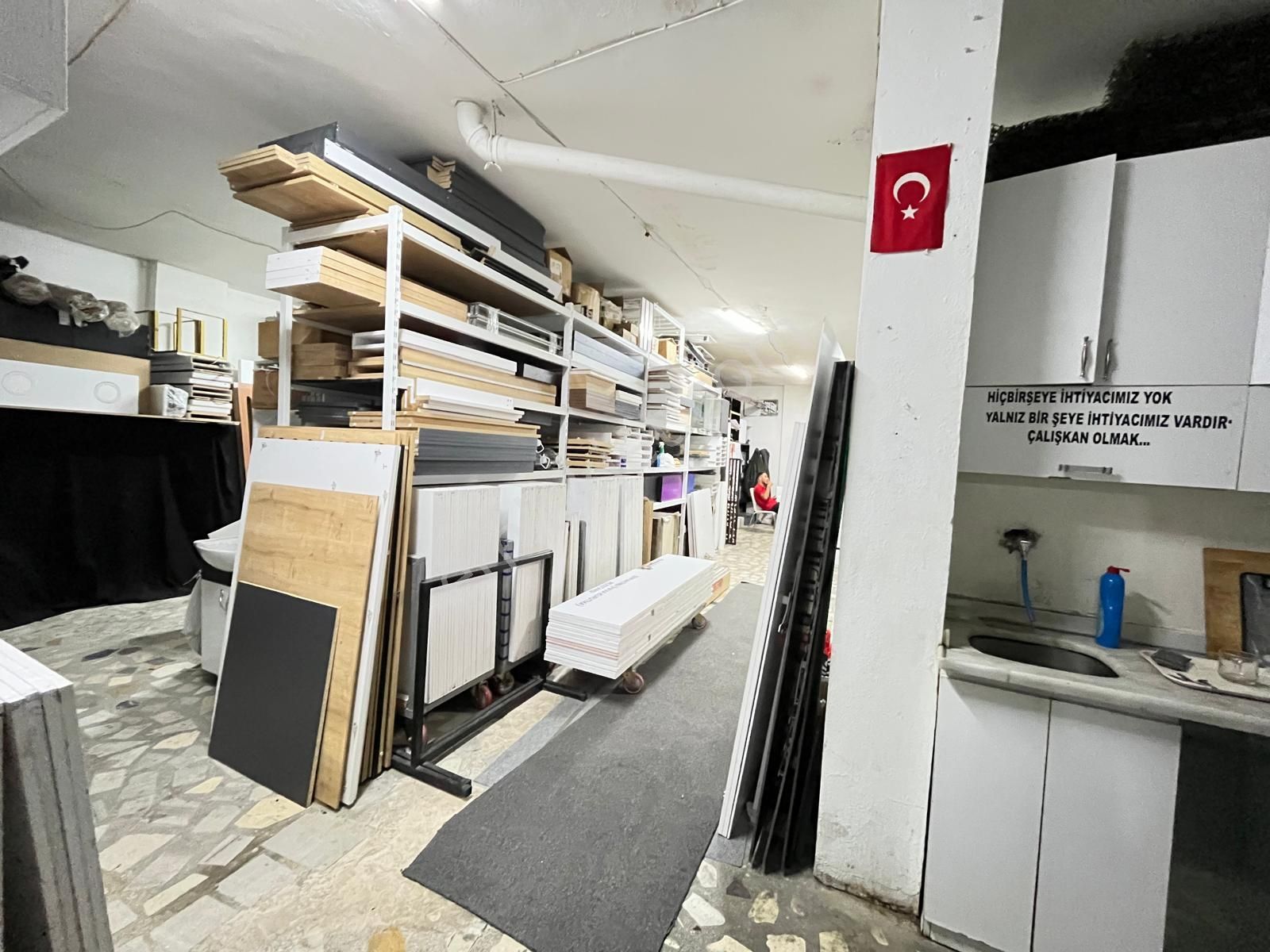 Yusuf Emlaktan Satılık Dükkan Kartaltepede - Görsel 8