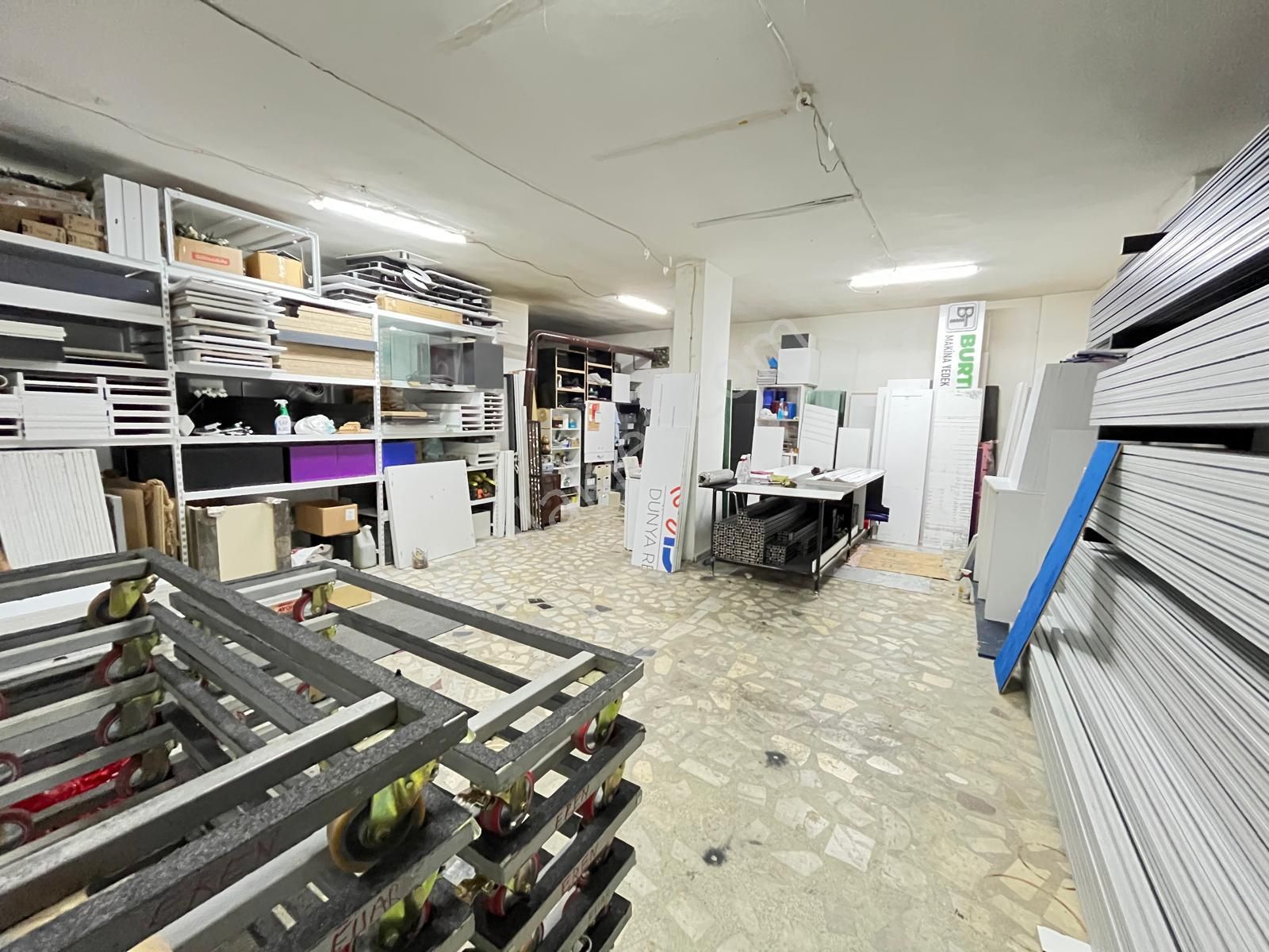 Yusuf Emlaktan Satılık Dükkan Kartaltepede - Görsel 24