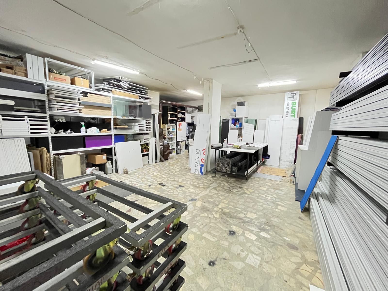 Yusuf Emlaktan Satılık Dükkan Kartaltepede - Görsel 23