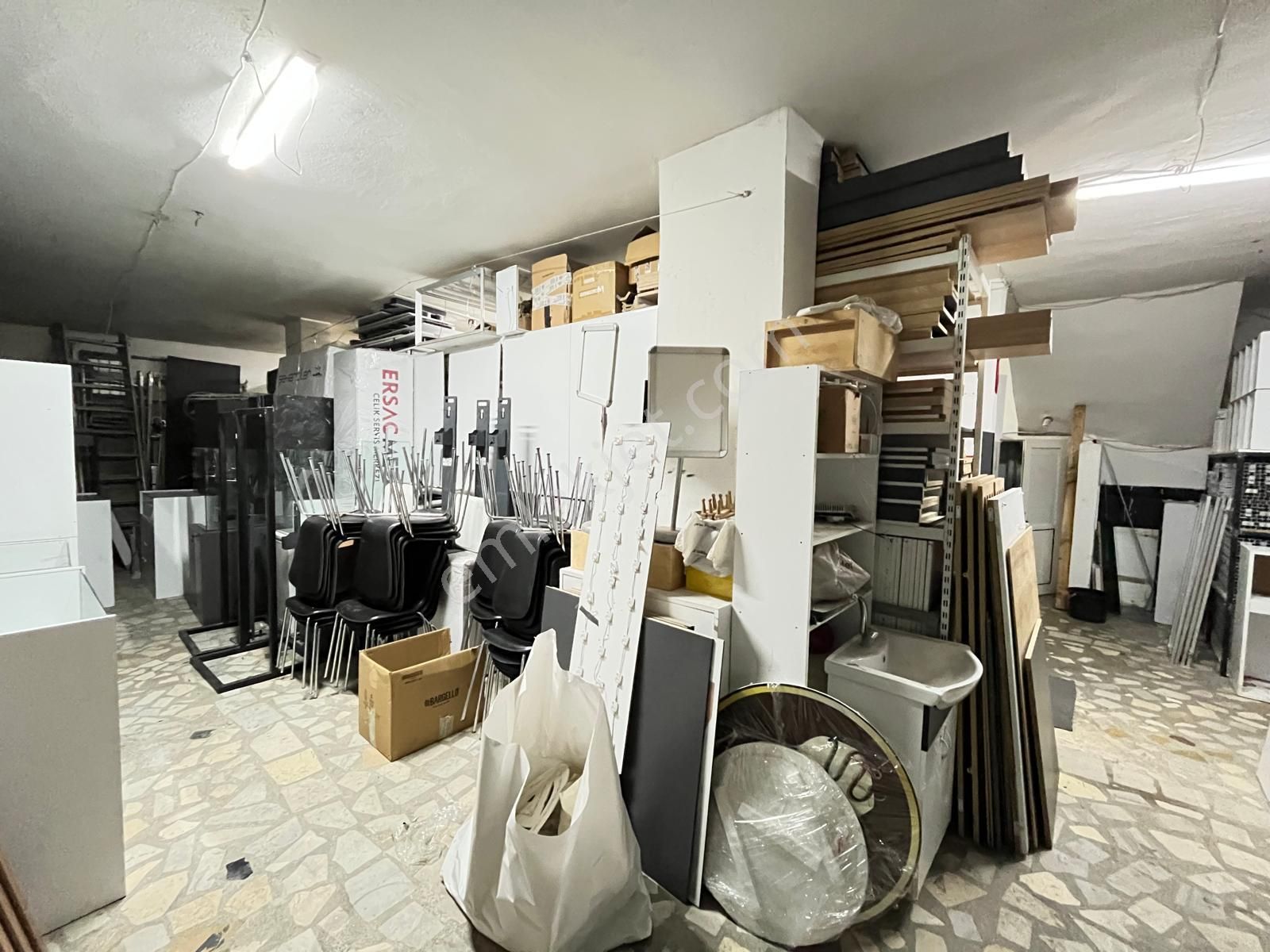 Yusuf Emlaktan Satılık Dükkan Kartaltepede - Görsel 16