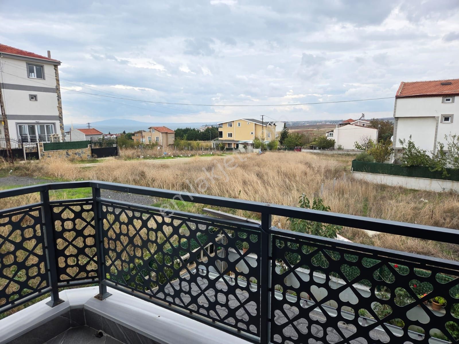 Haydar Emlaktan Çeşmelide,iskanlı,full Eşyalı,bahçeli,yeni Dubleks Villa - Görsel 19