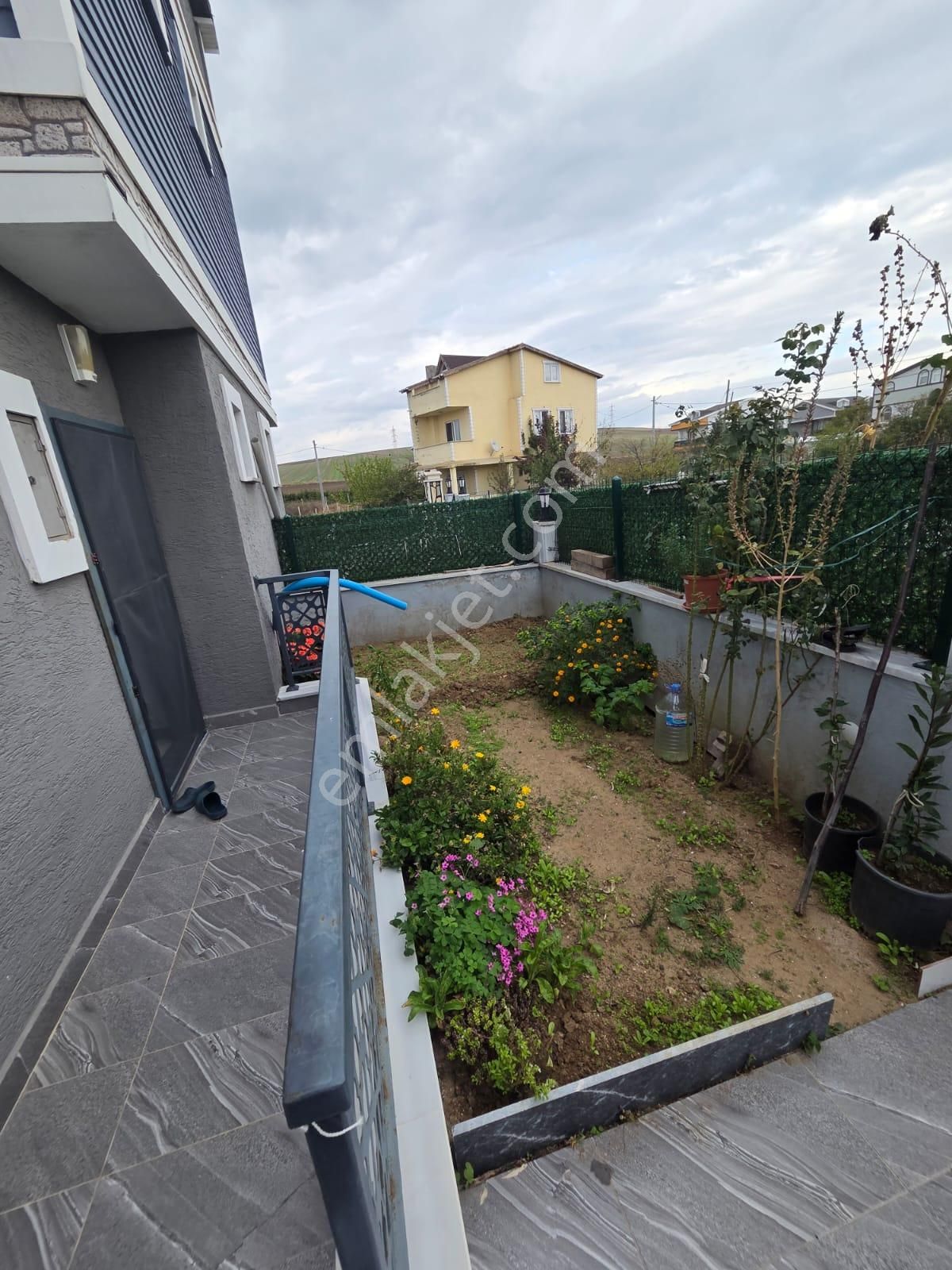 Haydar Emlaktan Çeşmelide,iskanlı,full Eşyalı,bahçeli,yeni Dubleks Villa - Görsel 7