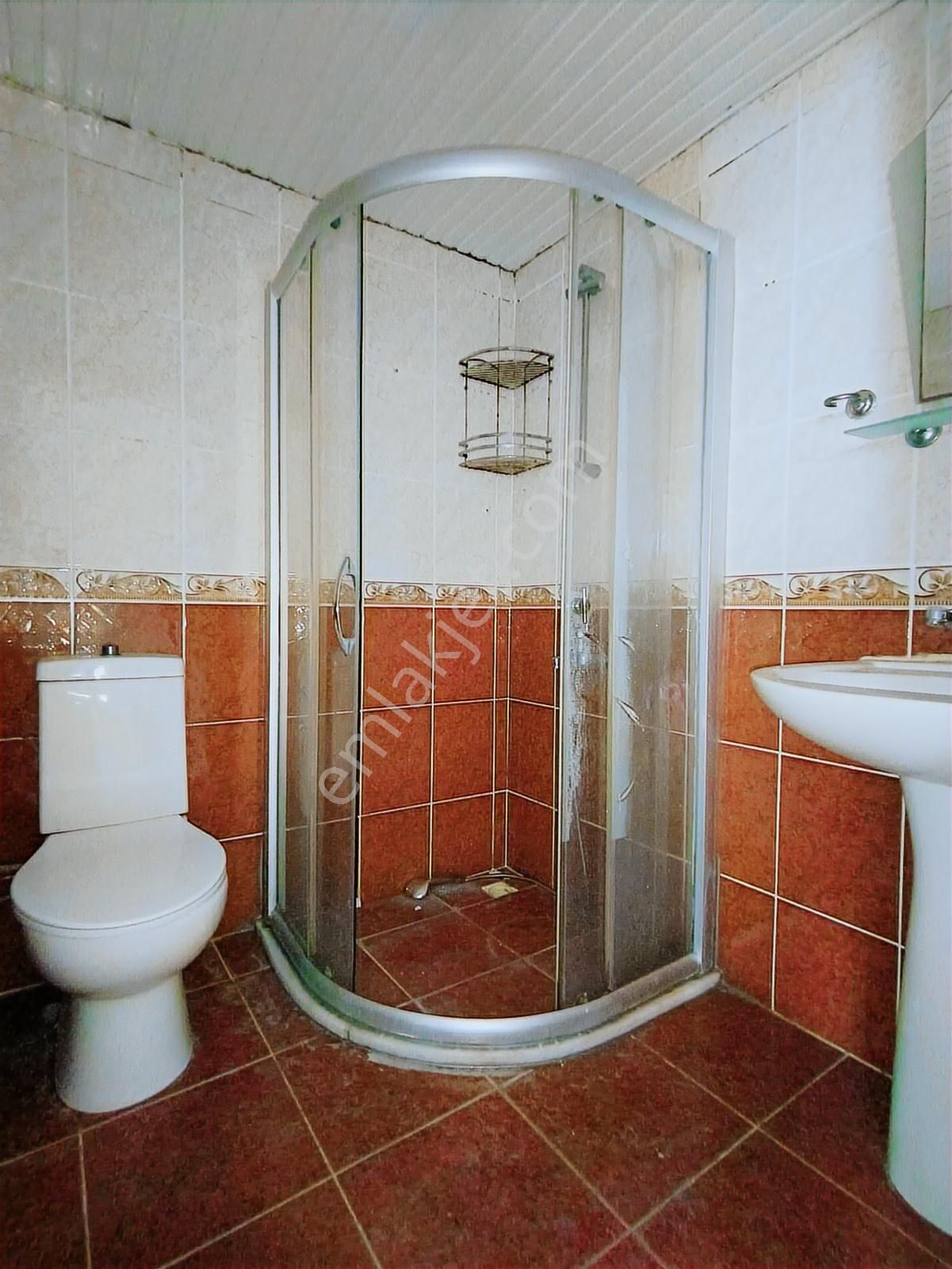 Karşıyaka Mahallesin'de Geniş Caddeye Yakın Satılık 3+1 Daire - Görsel 3