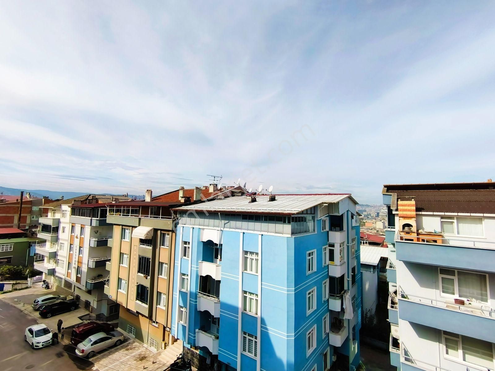 Karşıyaka Mahallesin'de Geniş Caddeye Yakın Satılık 3+1 Daire - Görsel 14