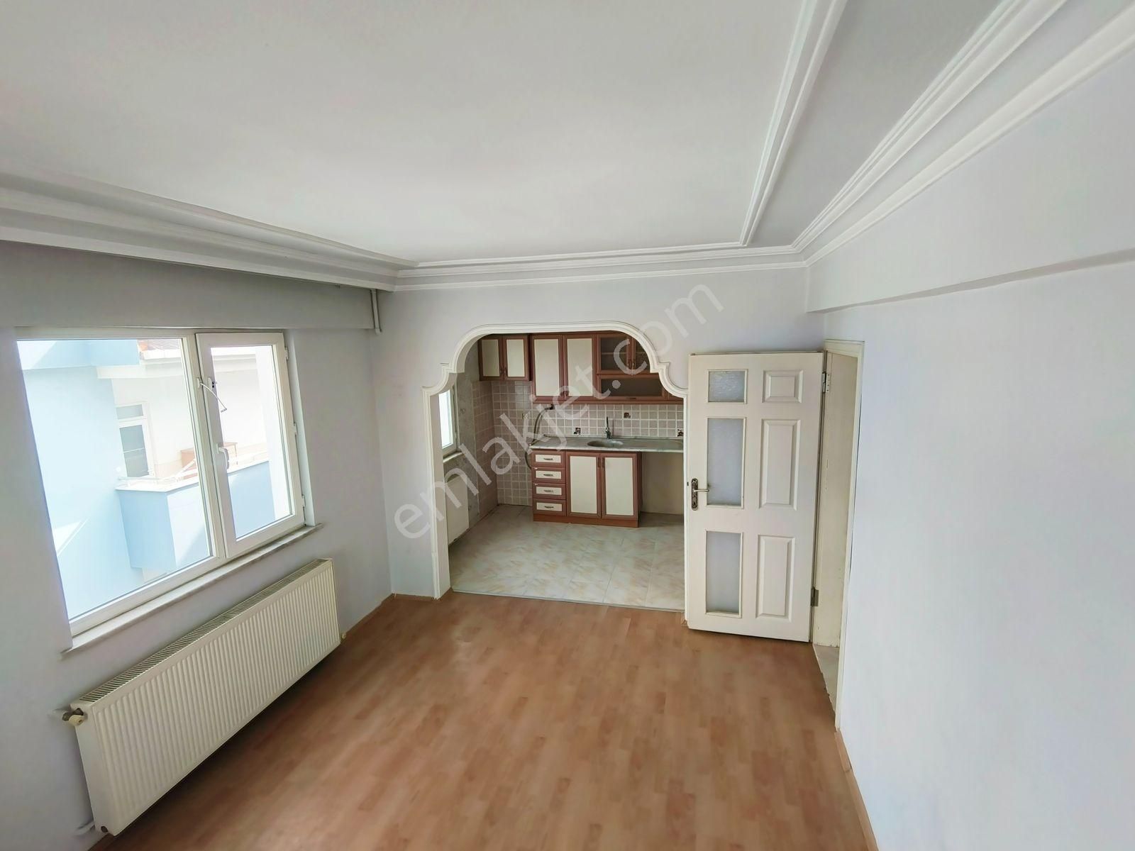 Karşıyaka Mahallesin'de Geniş Caddeye Yakın Satılık 3+1 Daire - Görsel 21