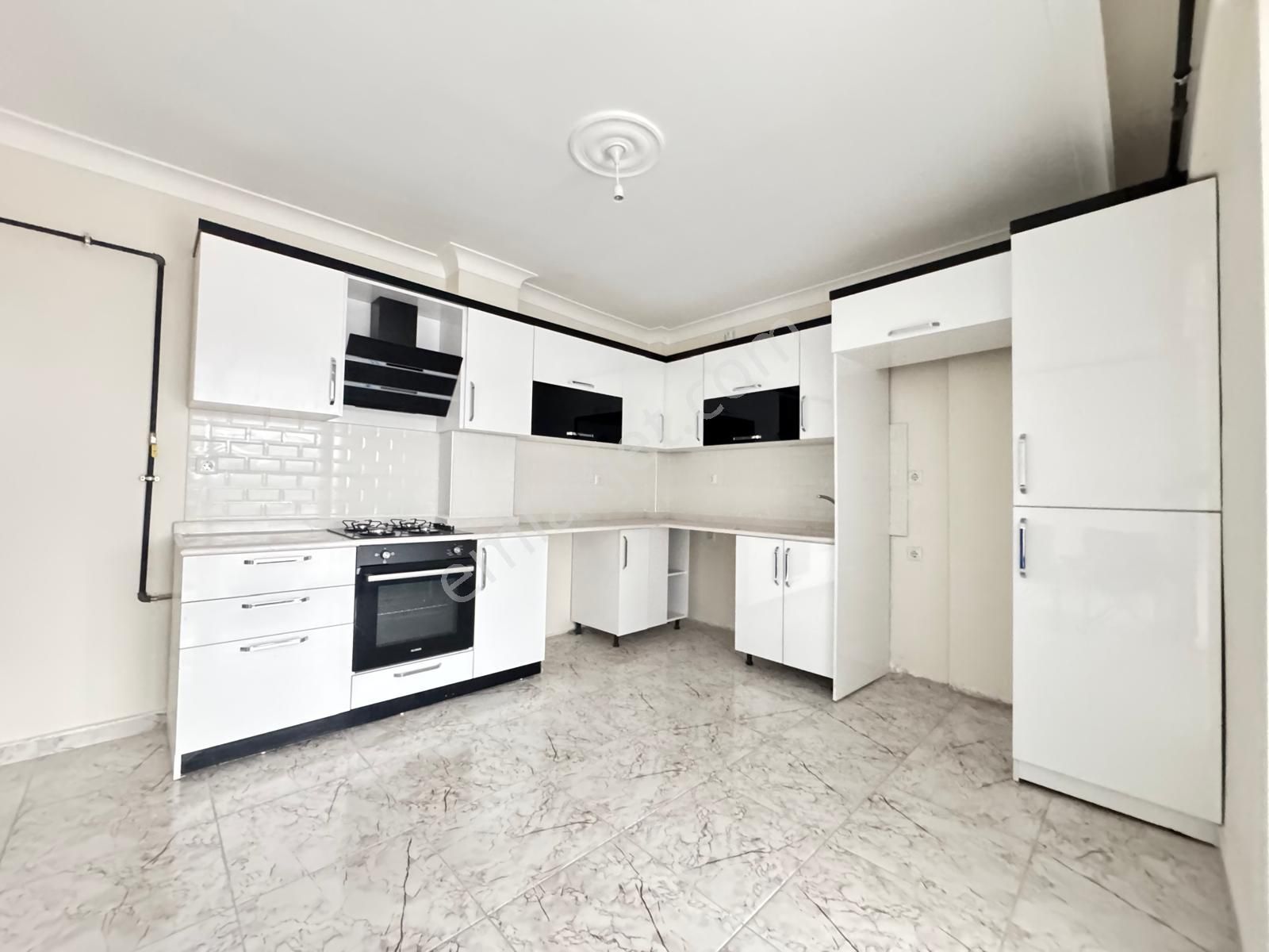 Lider Emlak'tan *site İçerisinde* 3+1 Yapılı Sıfır Daire - Görsel 4