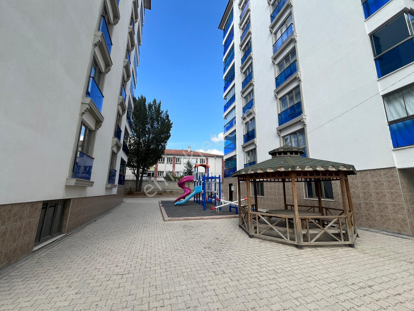 Mevsim Gayrimenkulden Fevzi Çakmak Mah. 3+1 Ultra Lüks Daire - Görsel 8