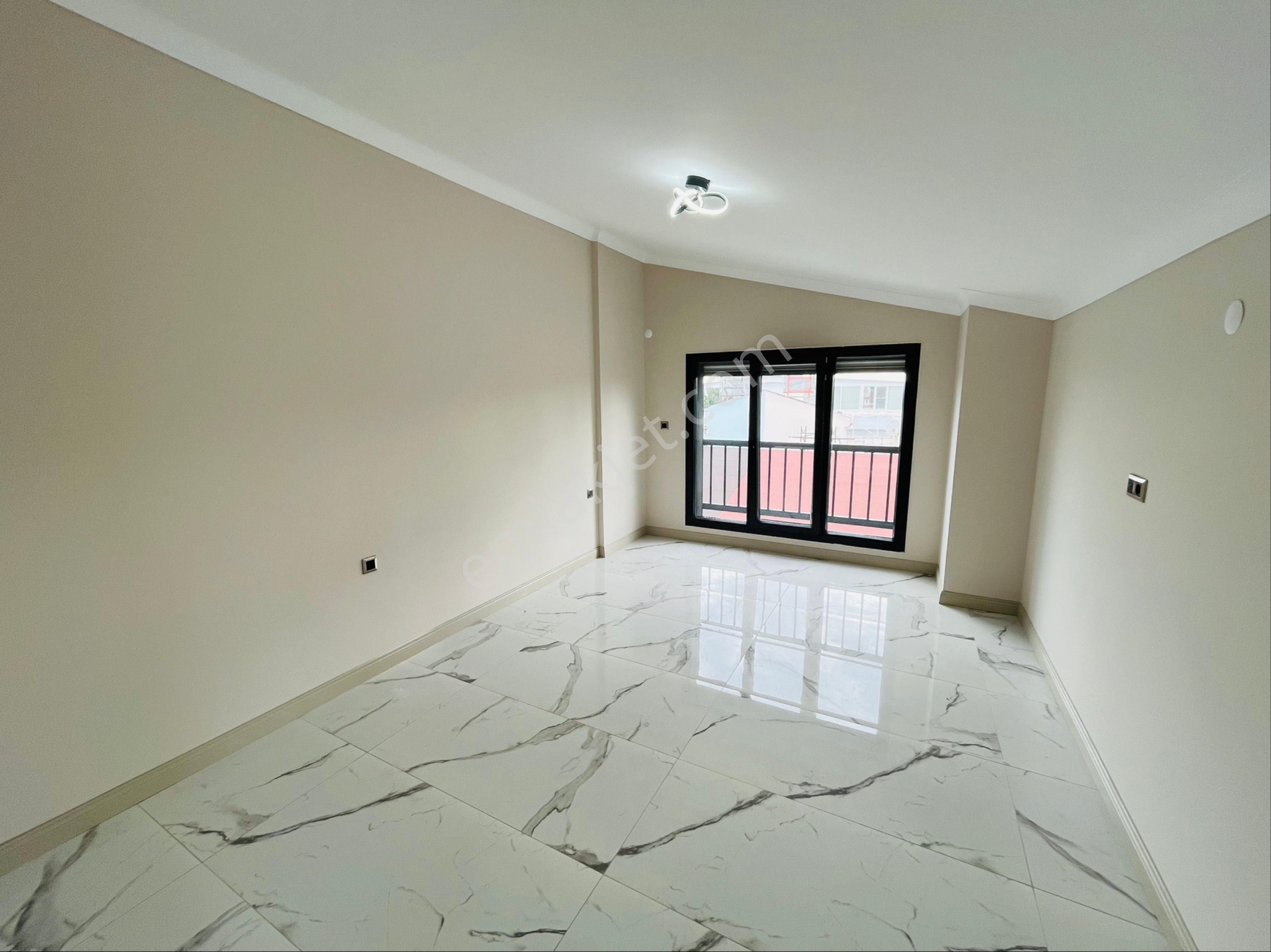 Altınoluk Avcılar Altı Bölgesinde Denize 100 Metre Yerden Isıtmalı Bahçeli Son Kalan Lüx 4+1 Villa - Görsel 30