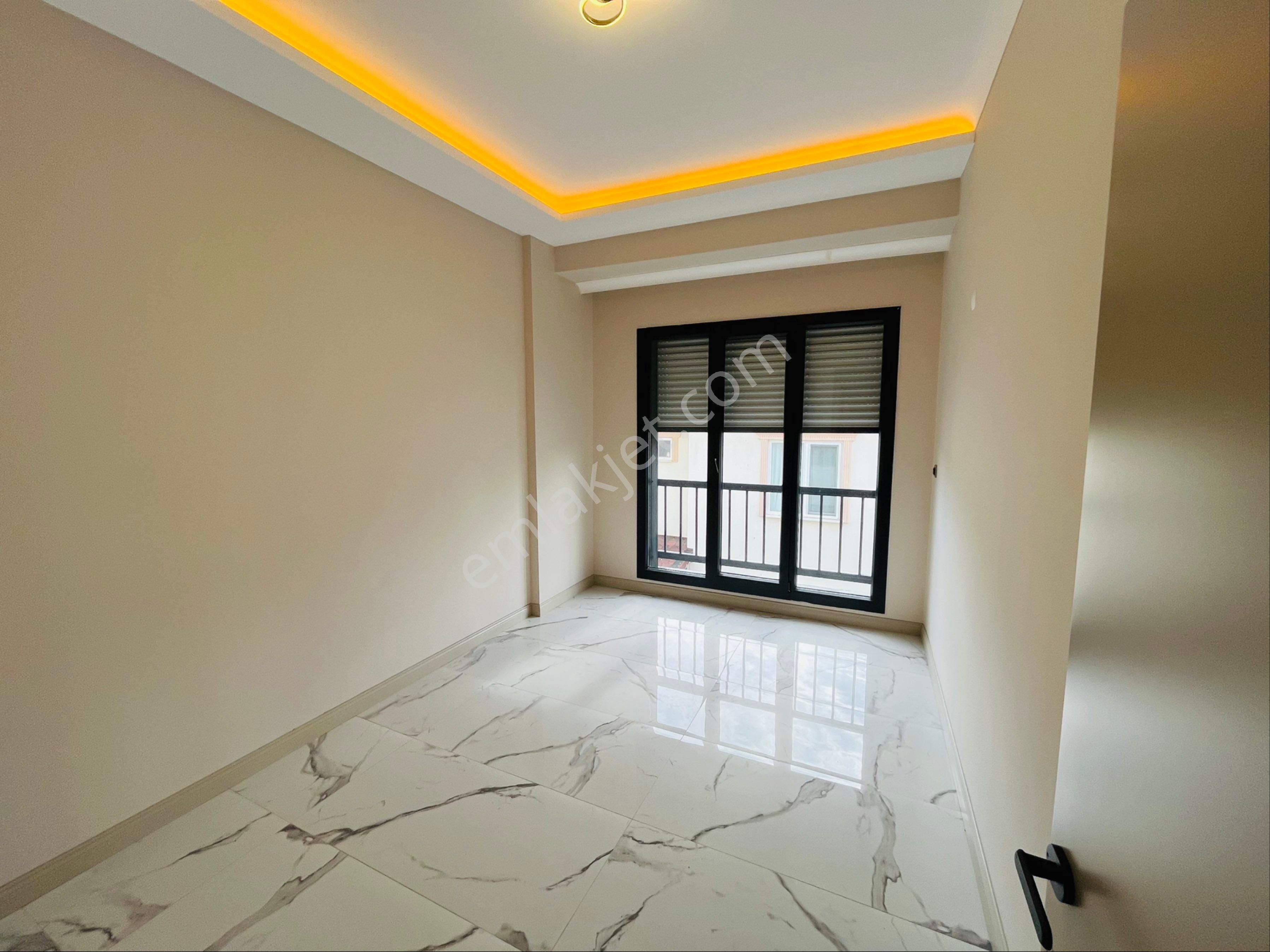 Altınoluk Avcılar Altı Bölgesinde Denize 100 Metre Yerden Isıtmalı Bahçeli Son Kalan Lüx 4+1 Villa - Görsel 20