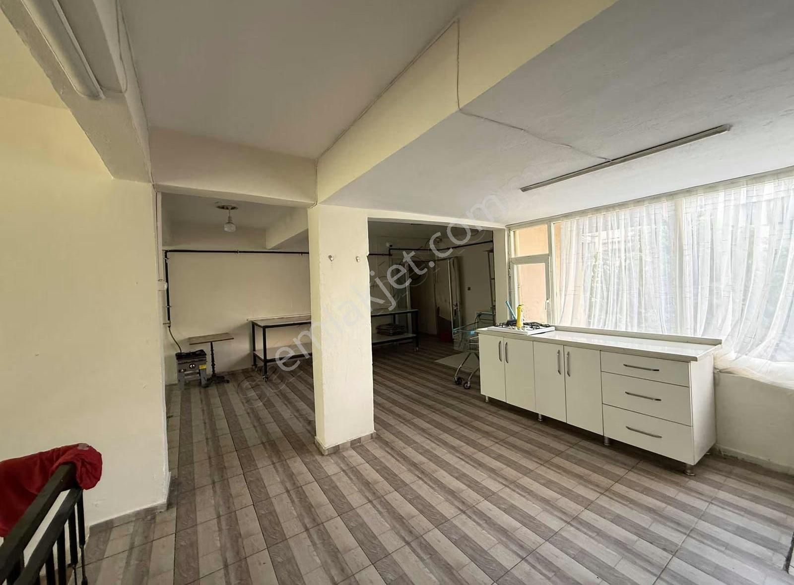 Menderes Caddesi Üzeri Devren Kiralık 350 M2 Cafe Fırın - Görsel 13
