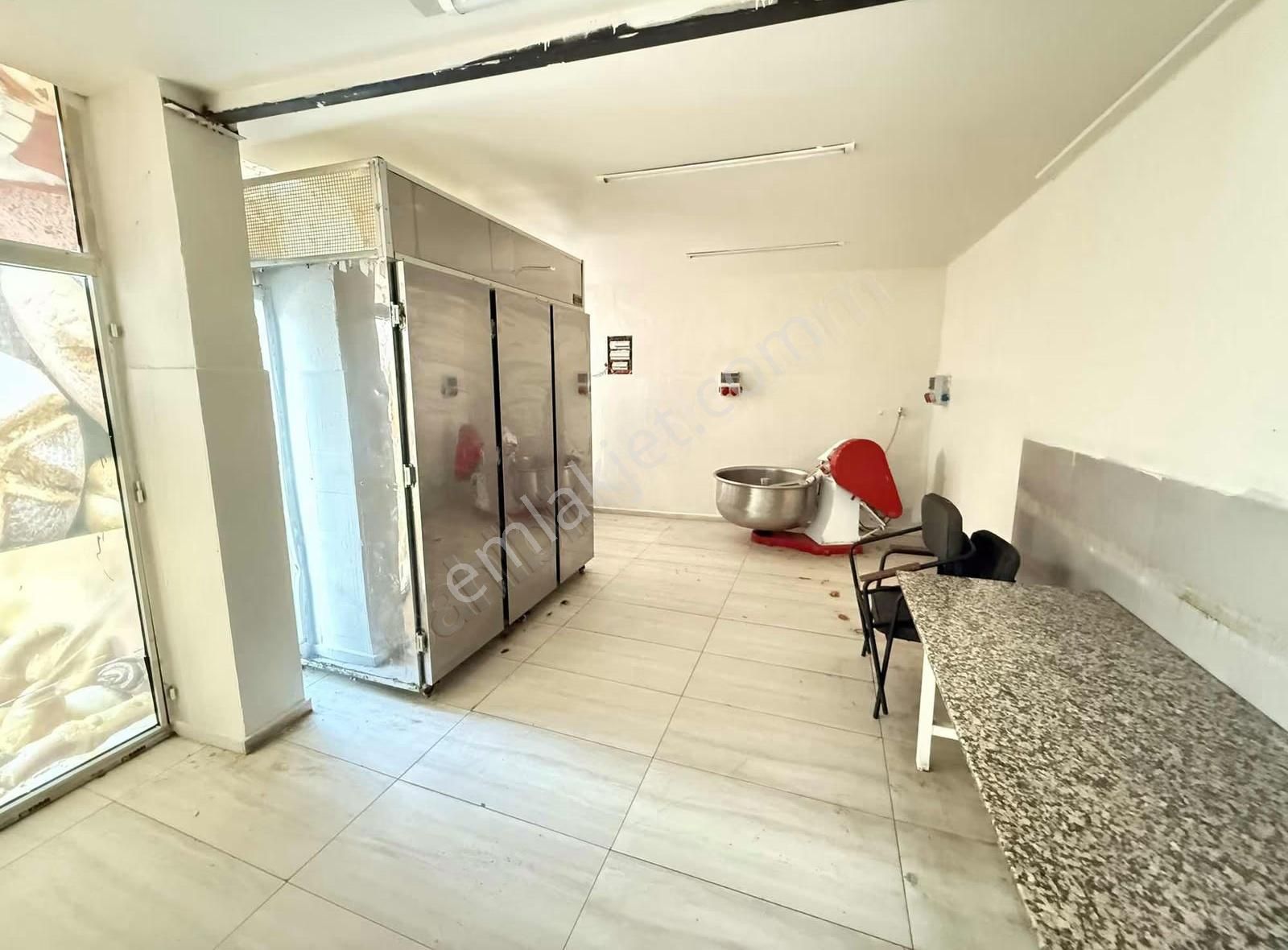 Menderes Caddesi Üzeri Devren Kiralık 350 M2 Cafe Fırın - Görsel 18